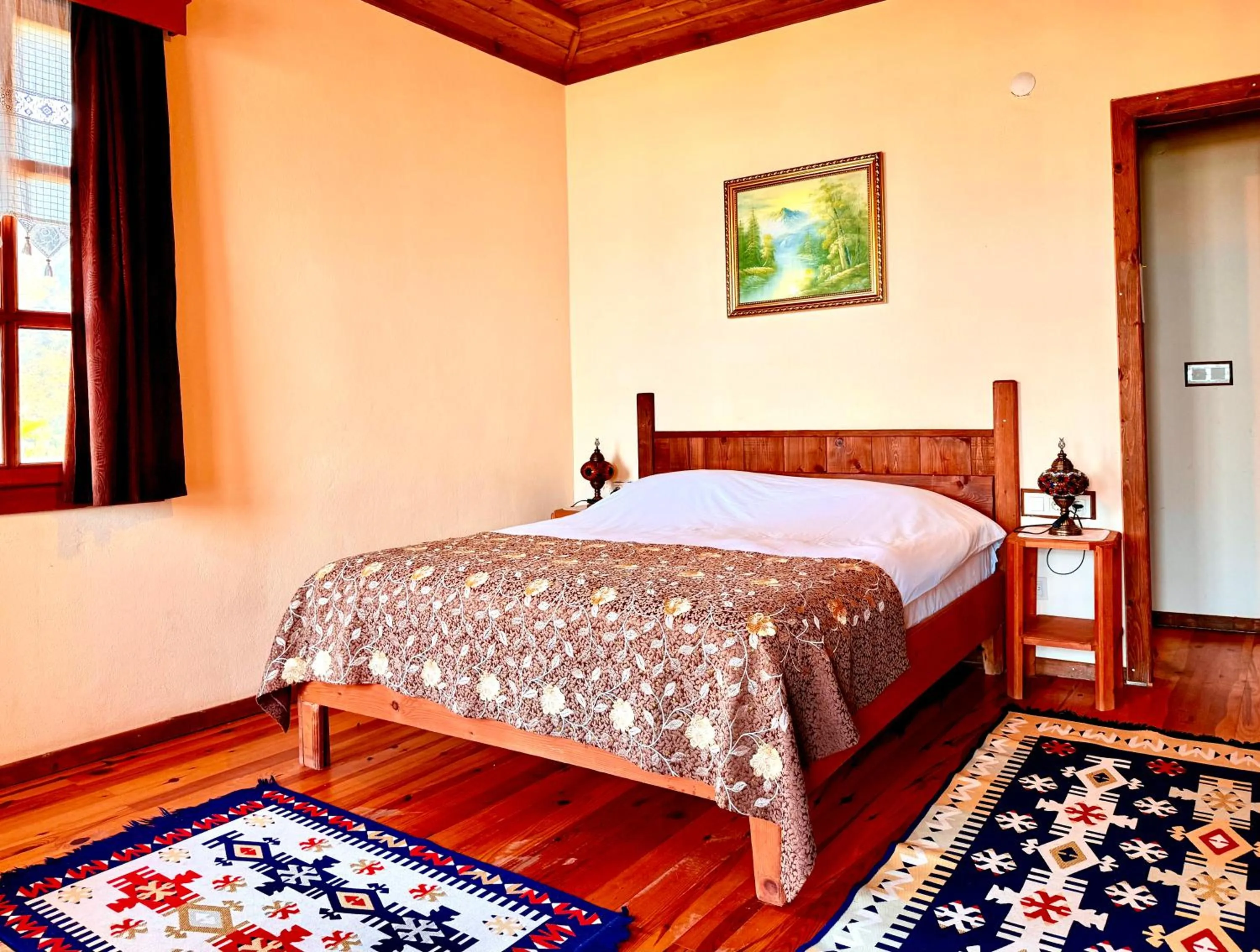 Bed in Kaf Dagi Konak Hotel