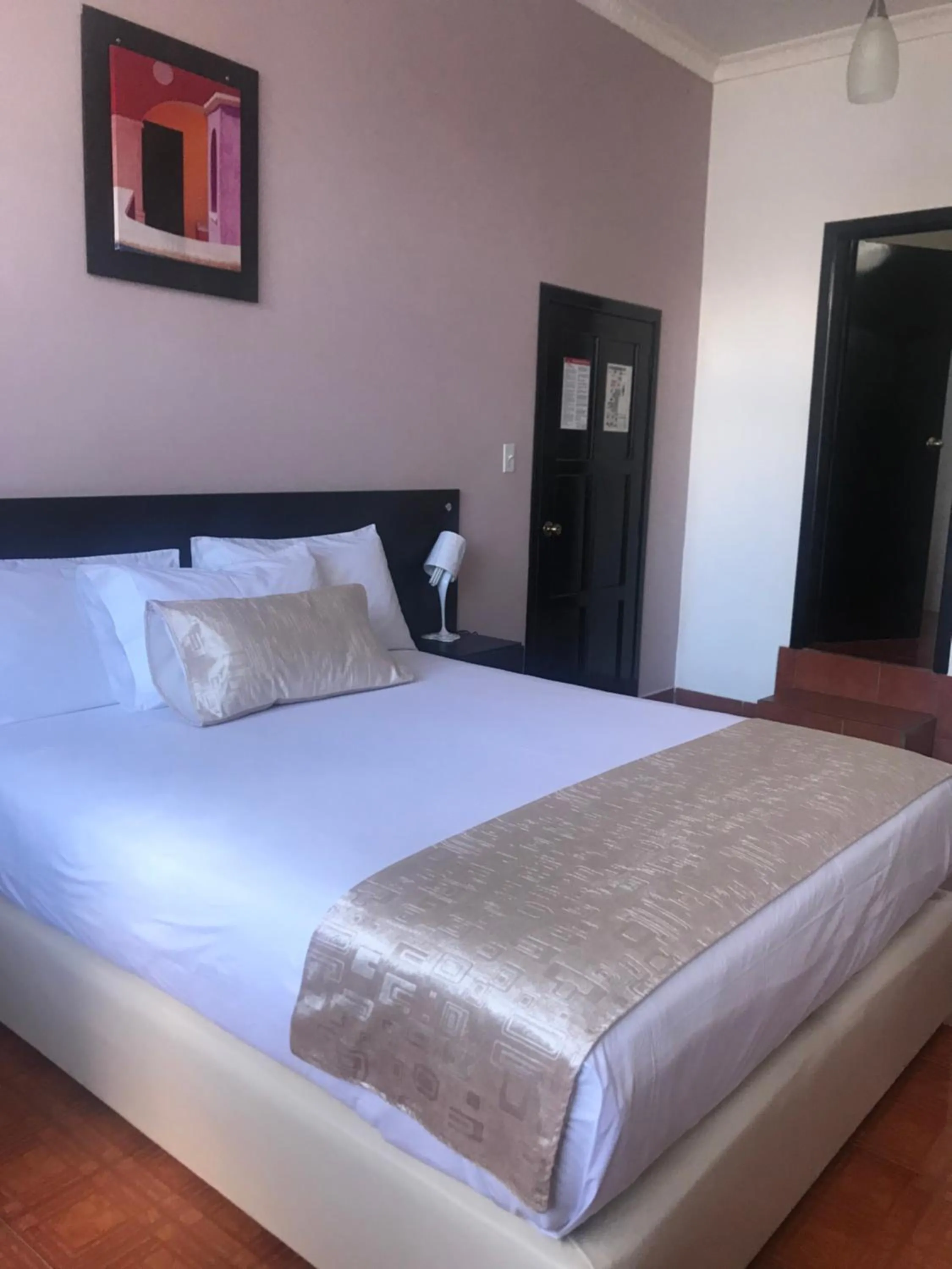 Bed in Hotel Mediterraneo Quito