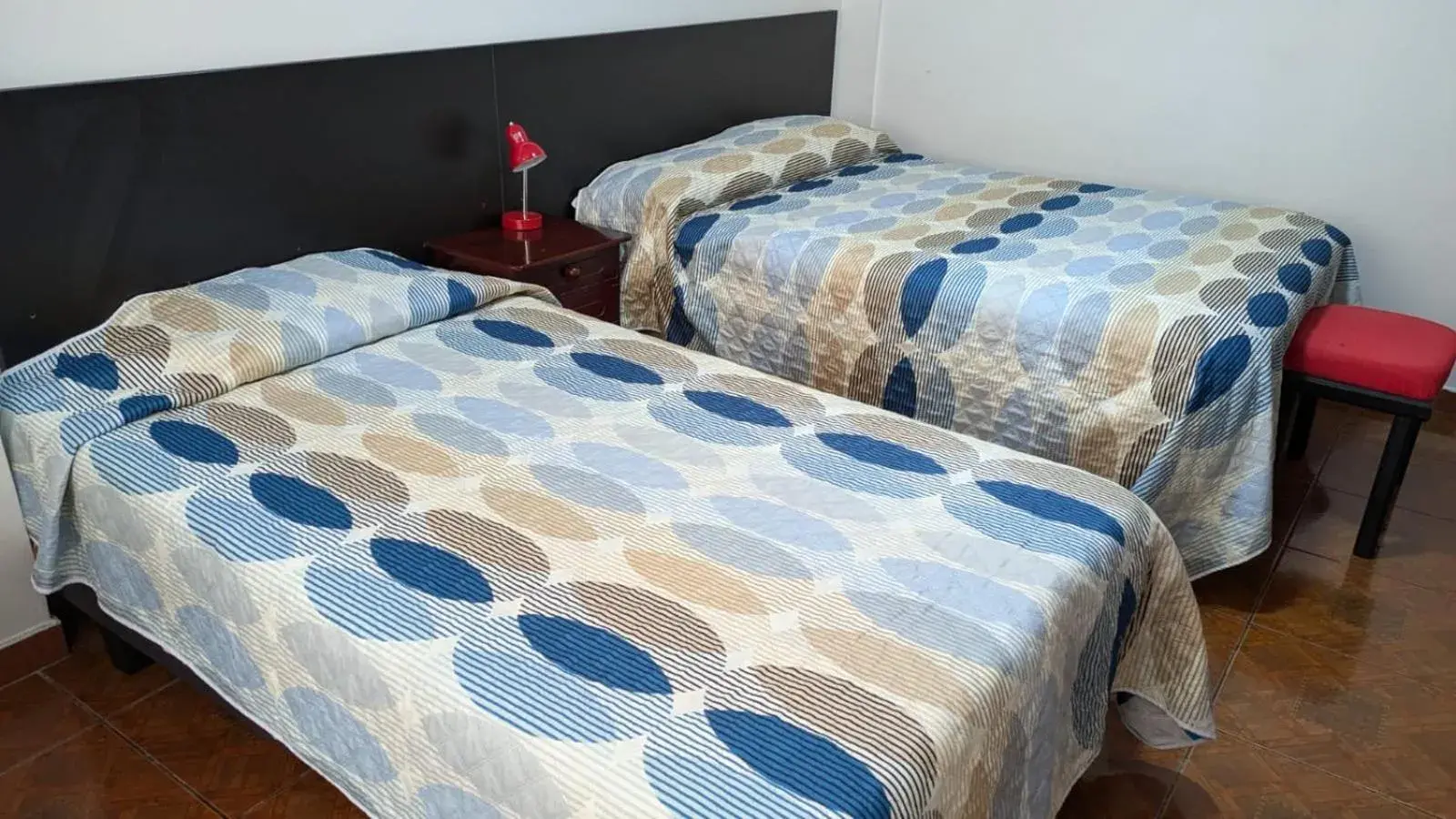 Twin Room in Hotel Mediterraneo Quito Twin Room in Hotel Mediterraneo Quito