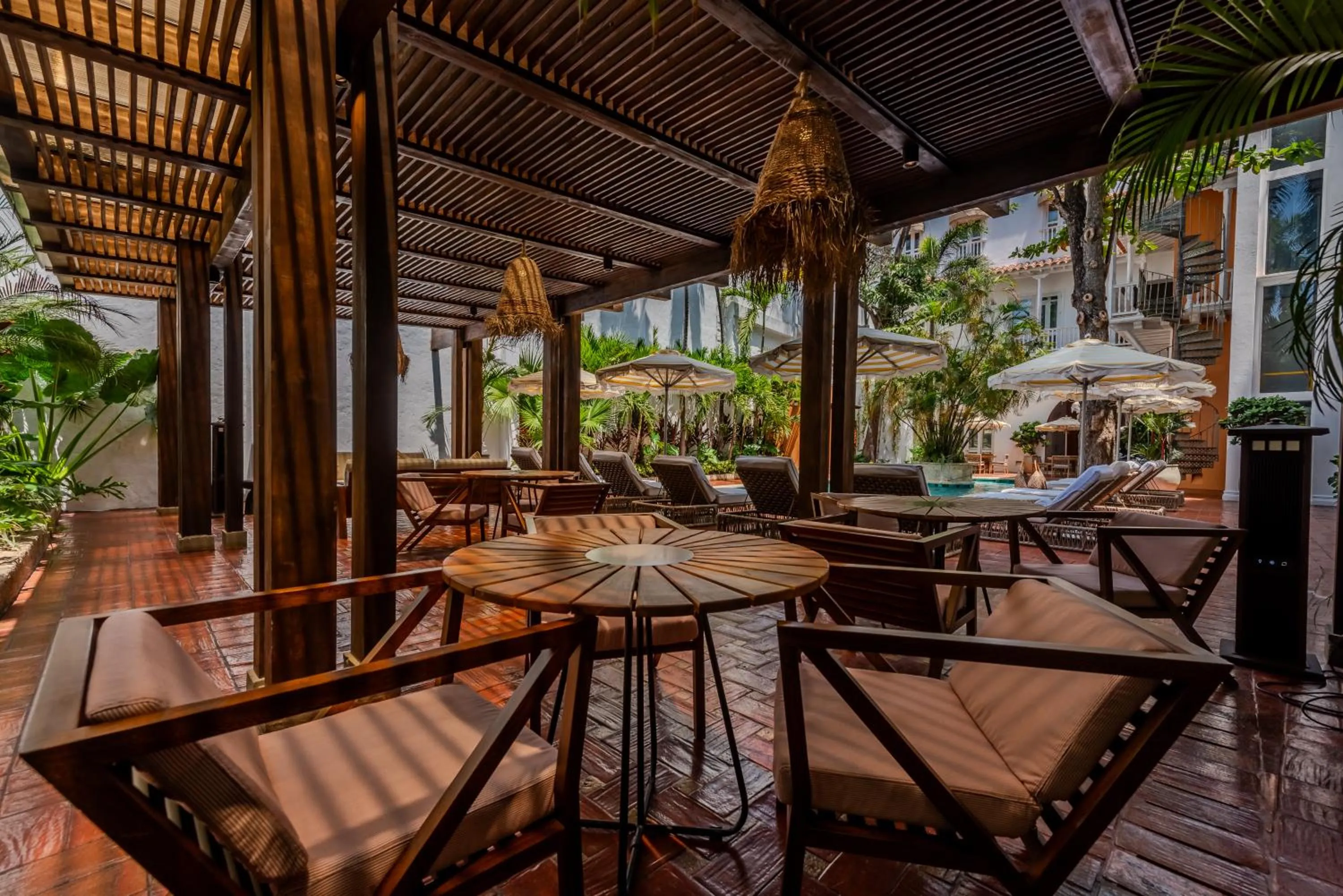 Swimming pool in Casa Pestagua Relais Châteaux