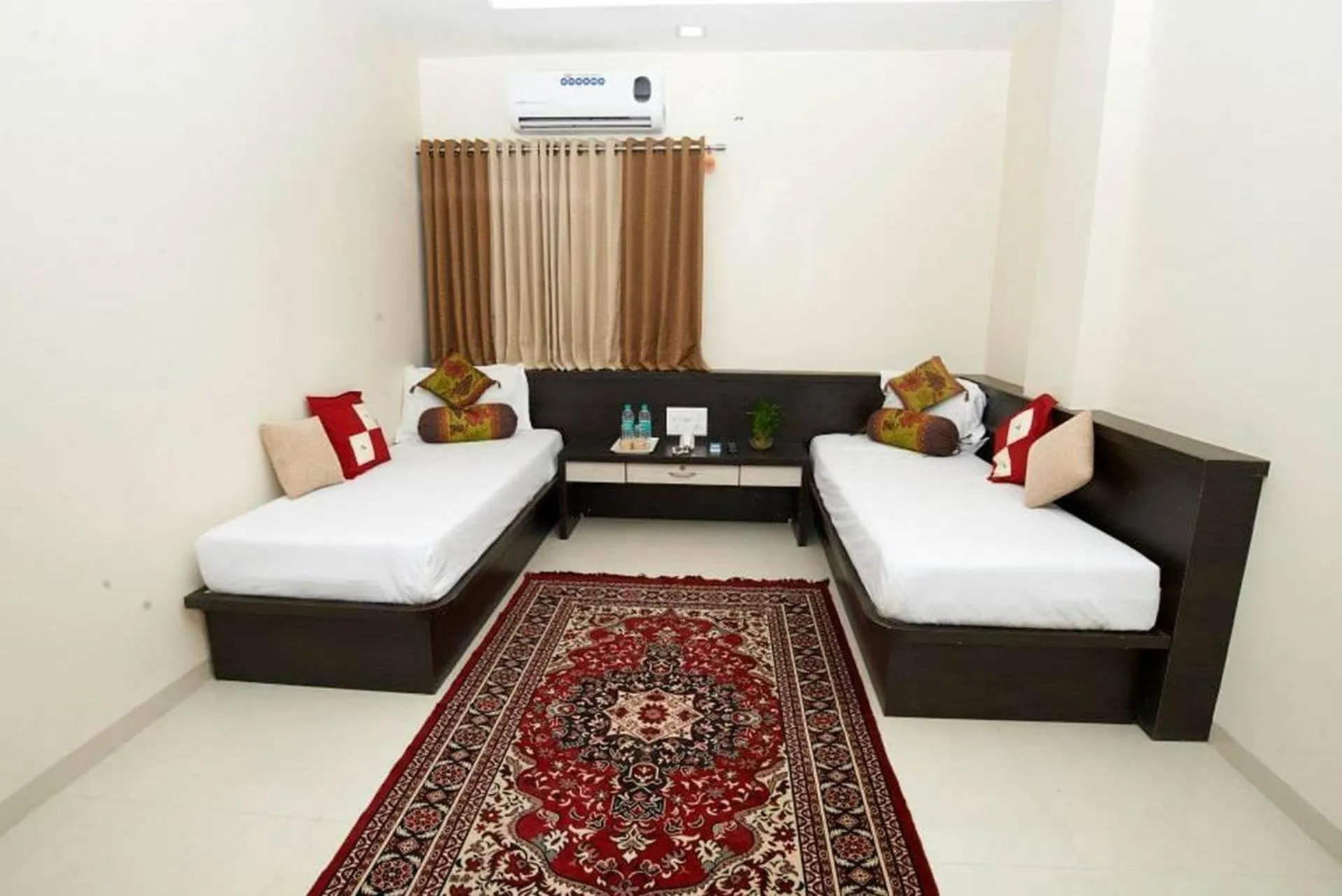 Photo of the whole room in Hotel Shanti Kamal