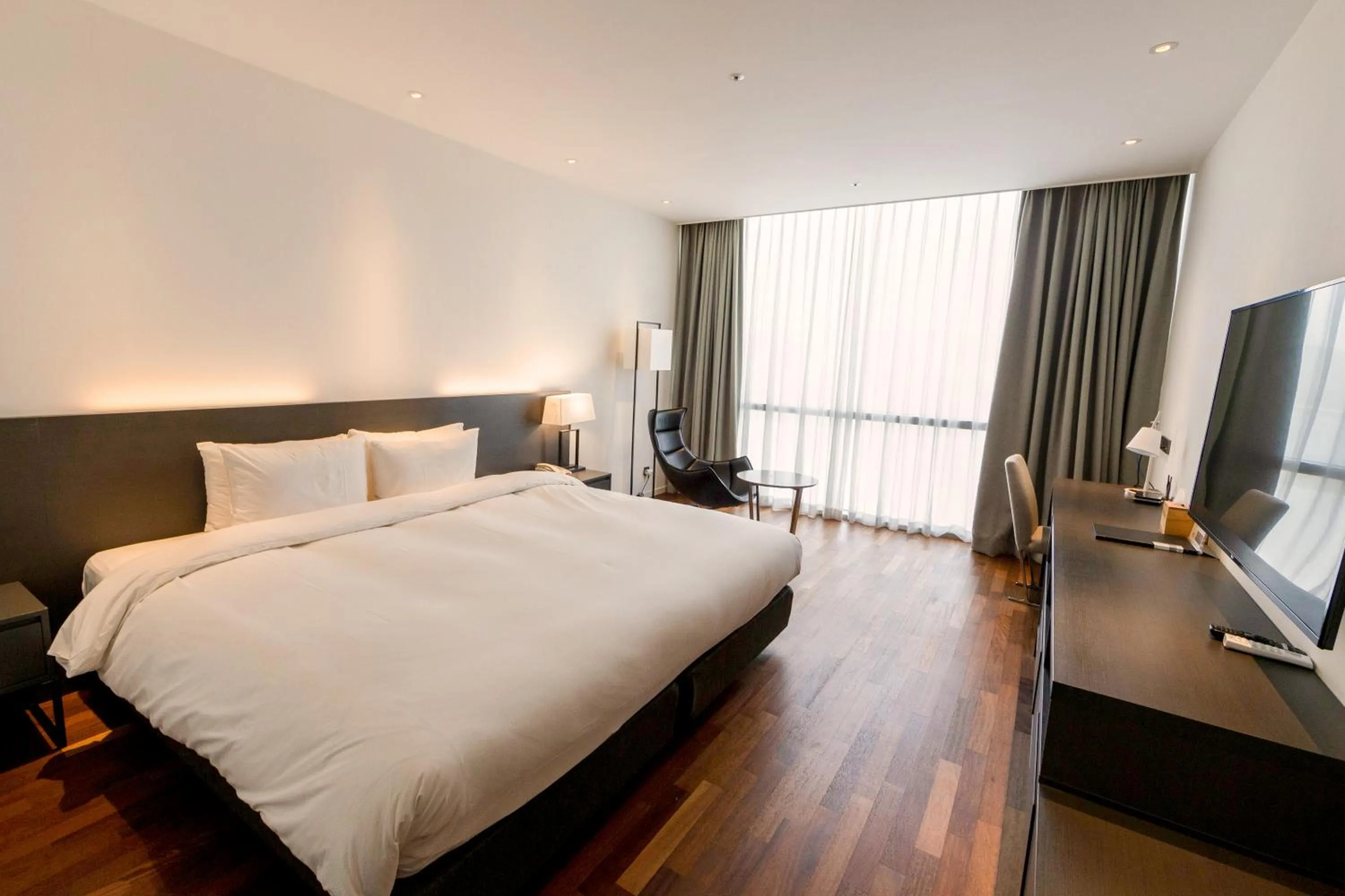 Bed in Sky View Hotel