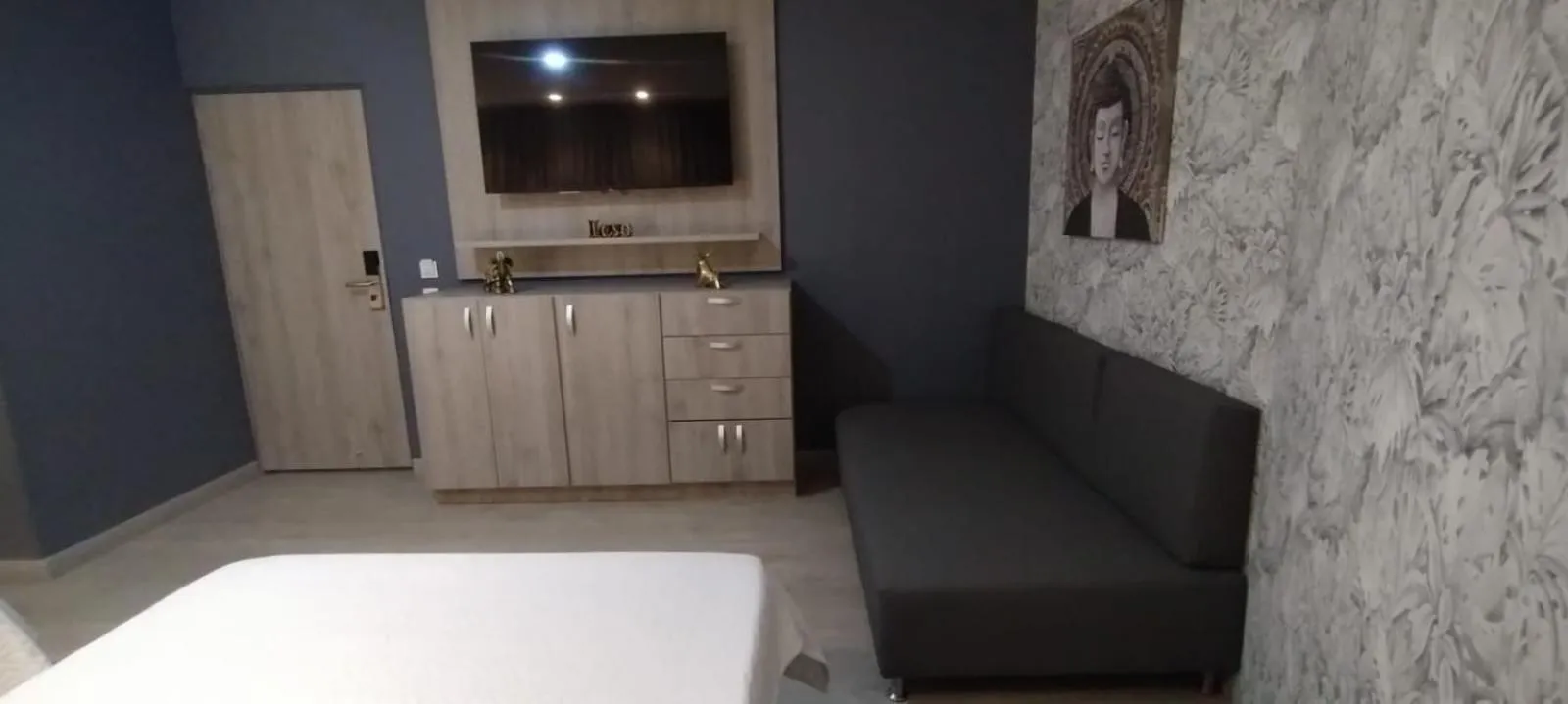 Bed in Hotel Mediterraneo