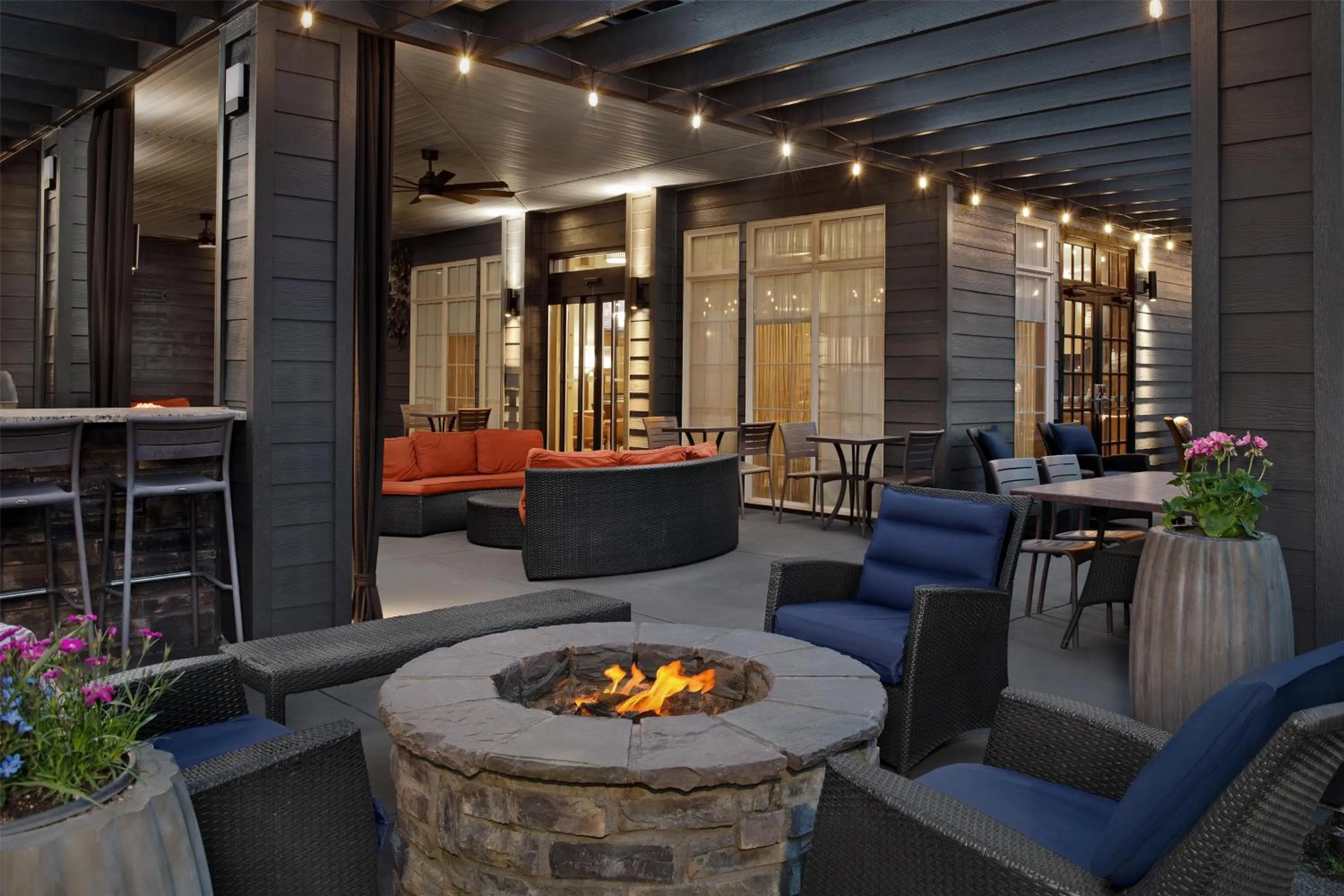 Patio in Homewood Suites by Hilton Vancouver / Portland