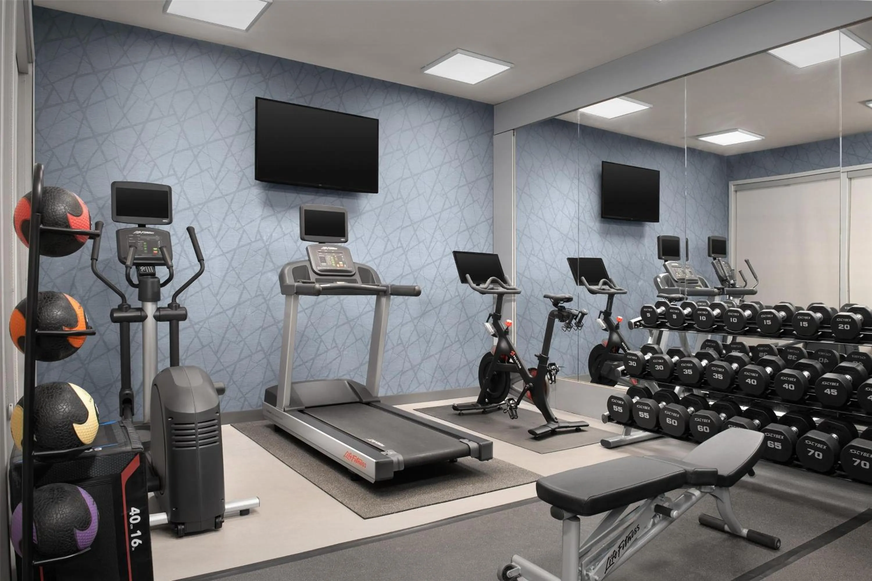 Fitness centre/facilities in Homewood Suites by Hilton Vancouver / Portland