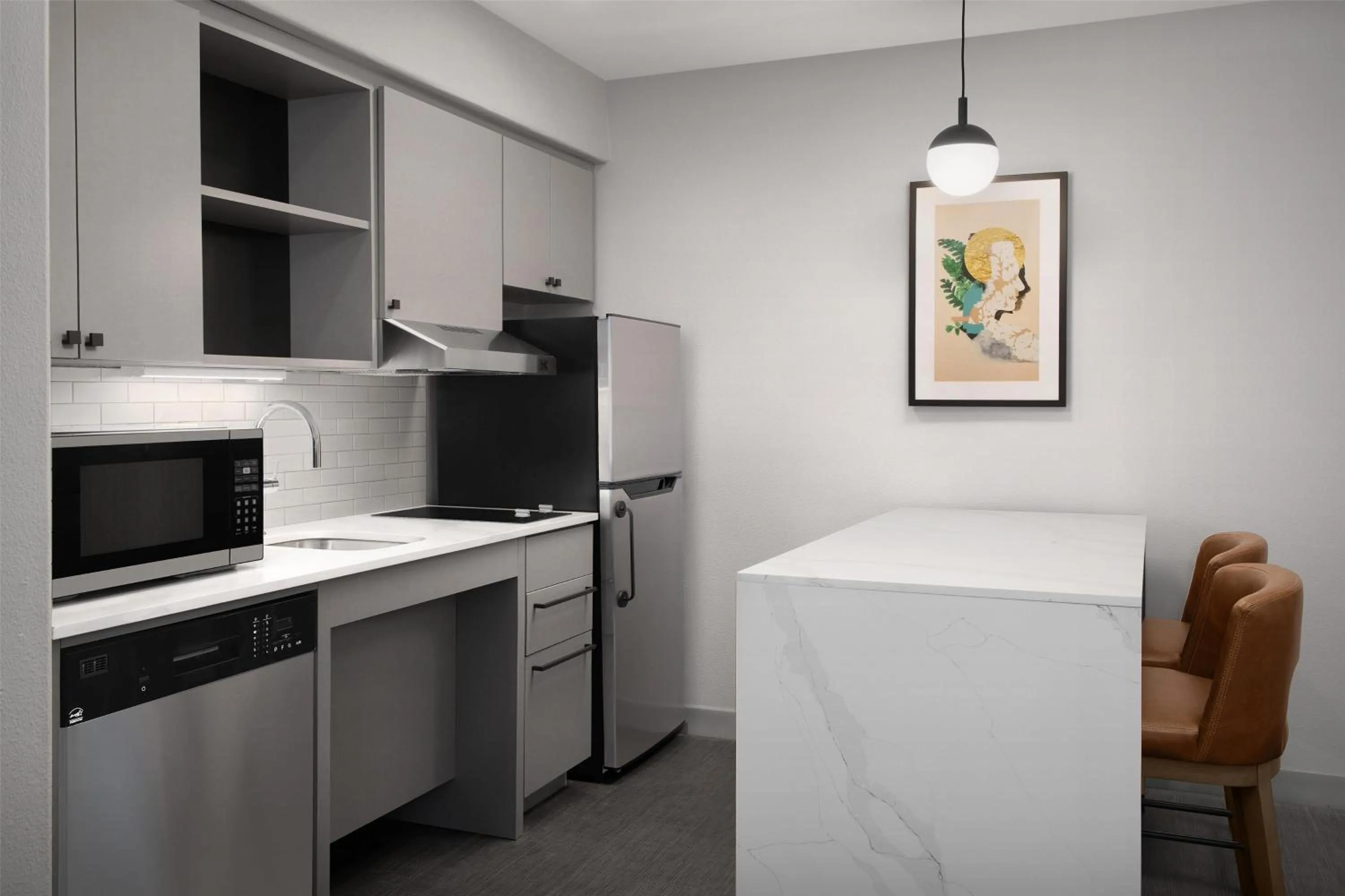 Kitchen or kitchenette in Homewood Suites by Hilton Vancouver / Portland