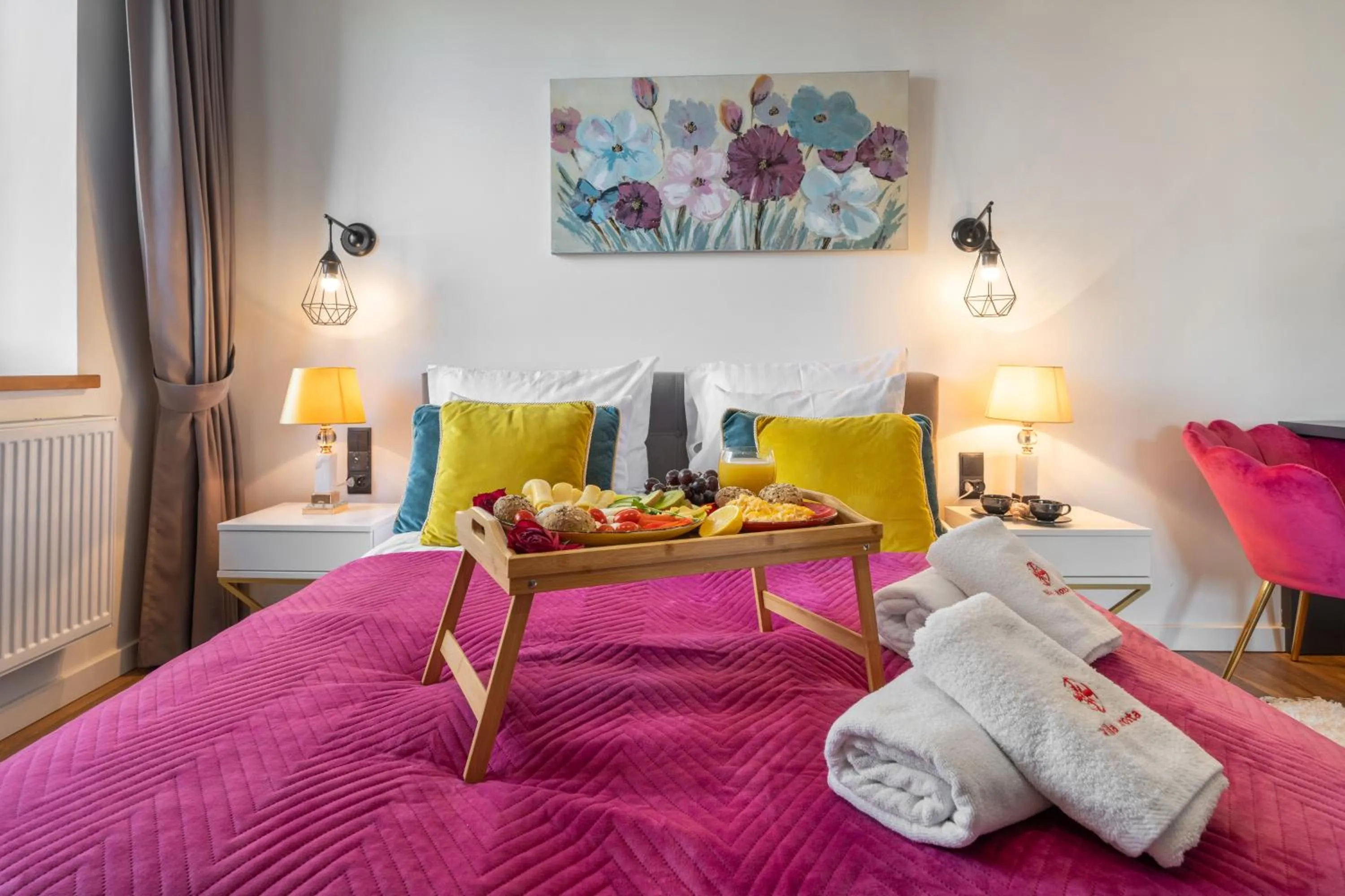 Bed in WILLA JAROSTA & SPA, AC -free parking