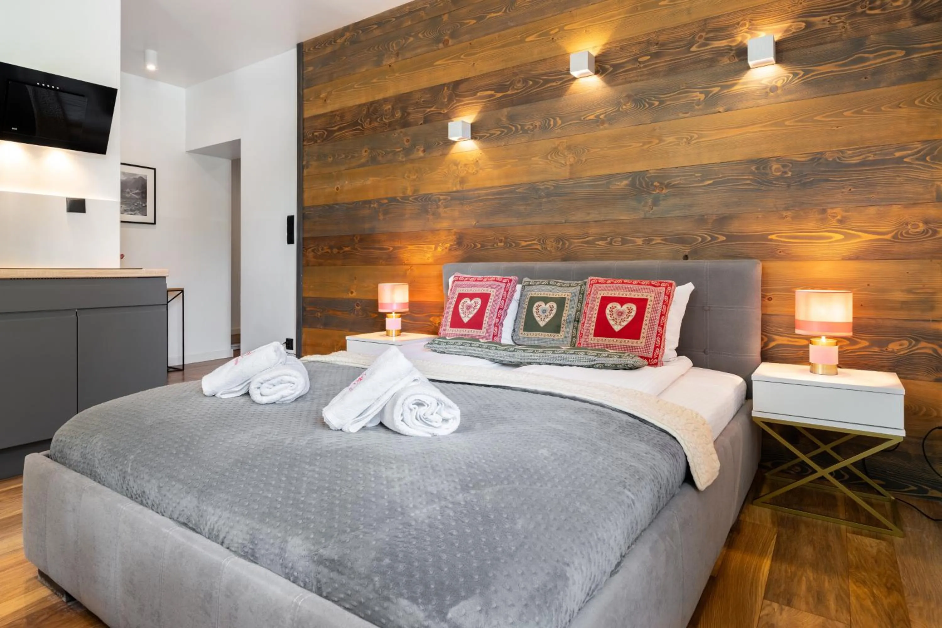 Bed in WILLA JAROSTA & SPA, AC -free parking