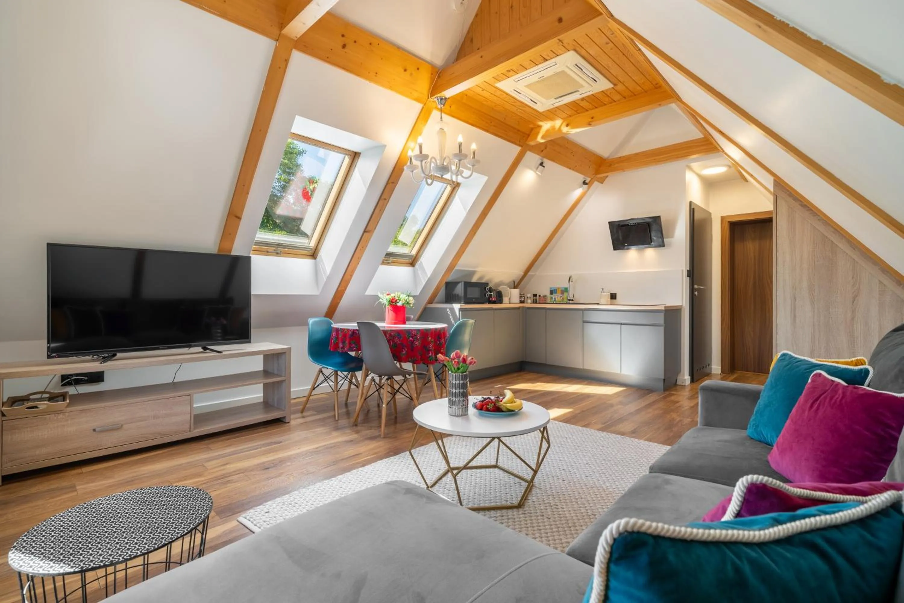 WILLA JAROSTA & SPA, AC -free parking