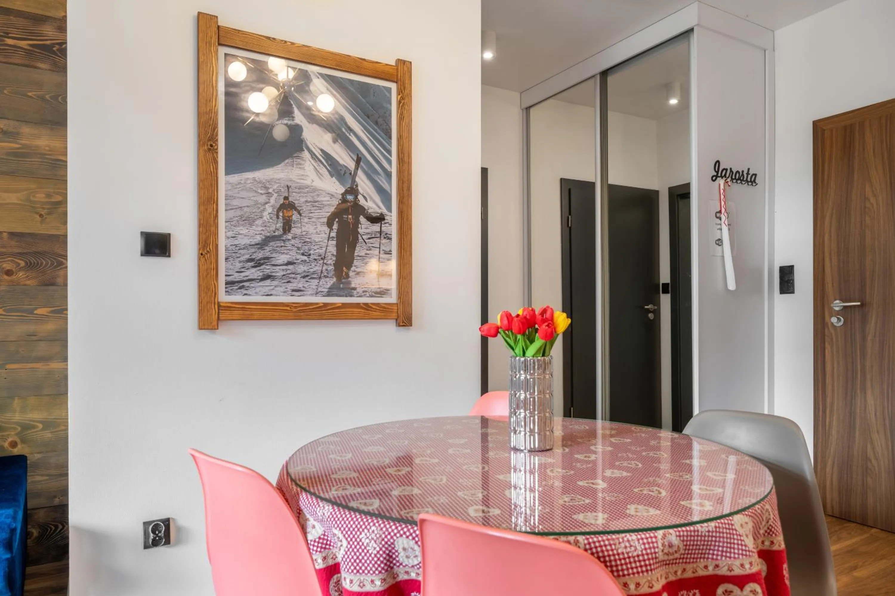 WILLA JAROSTA & SPA, AC -free parking