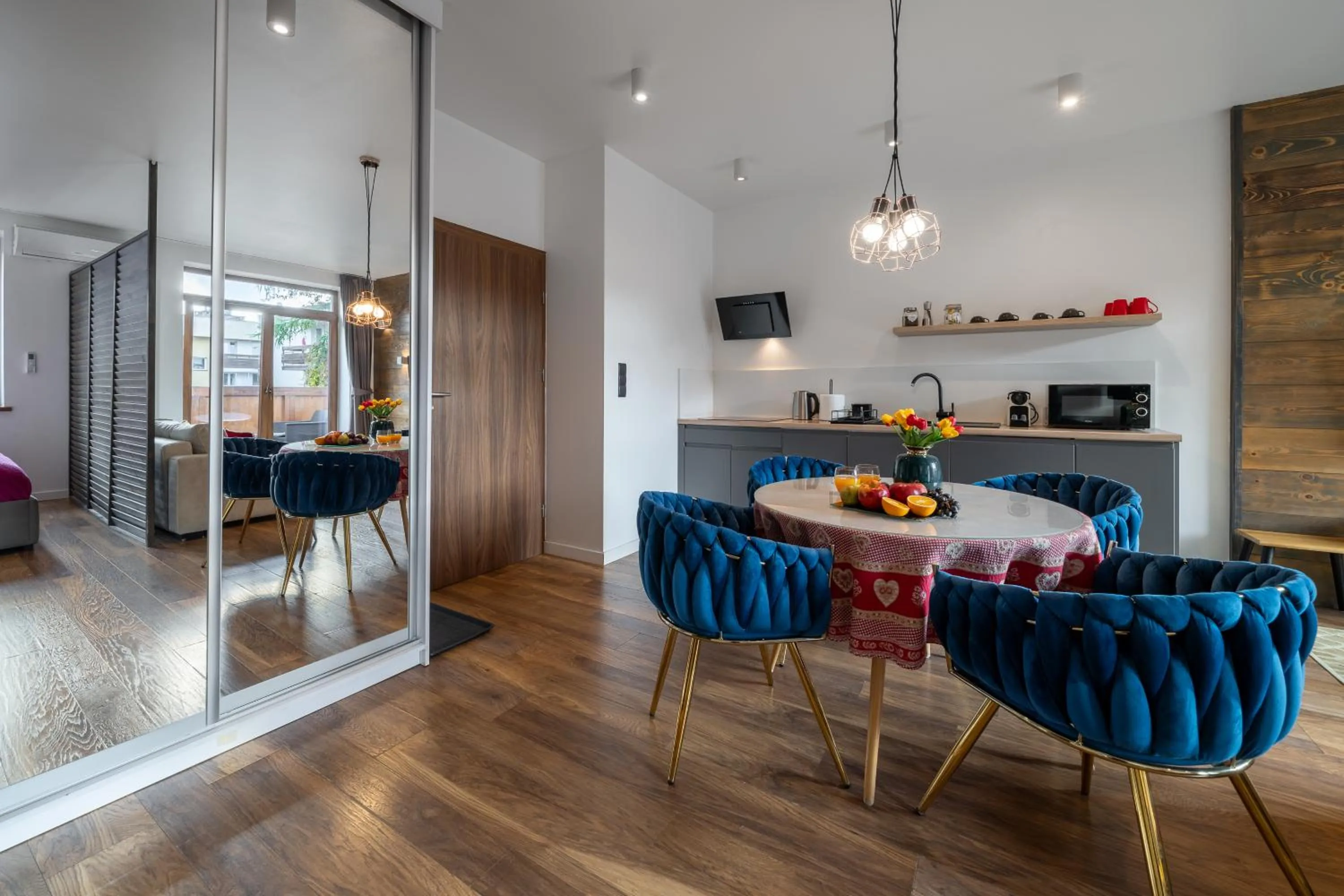 WILLA JAROSTA & SPA, AC -free parking