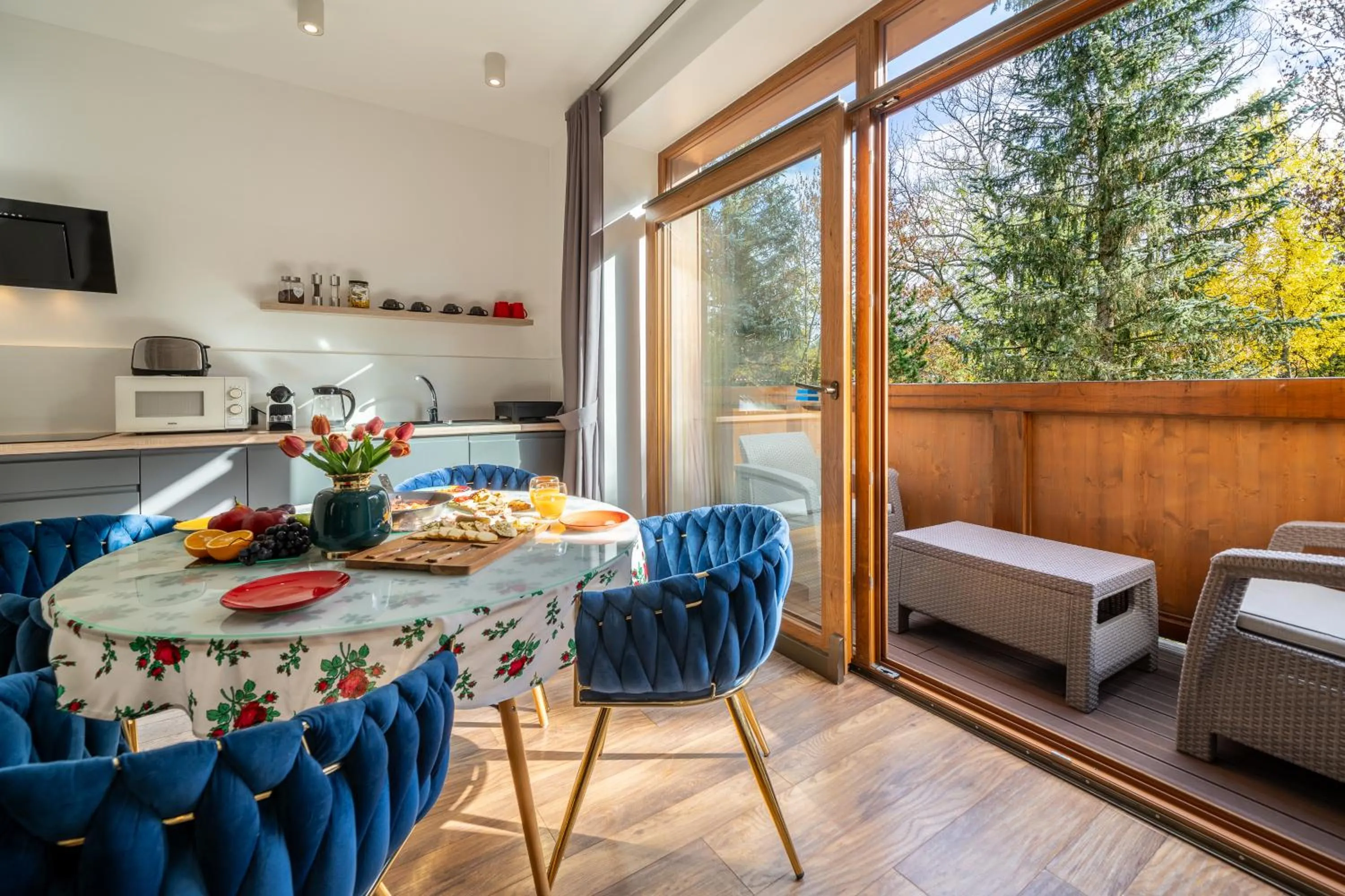 WILLA JAROSTA & SPA, AC -free parking