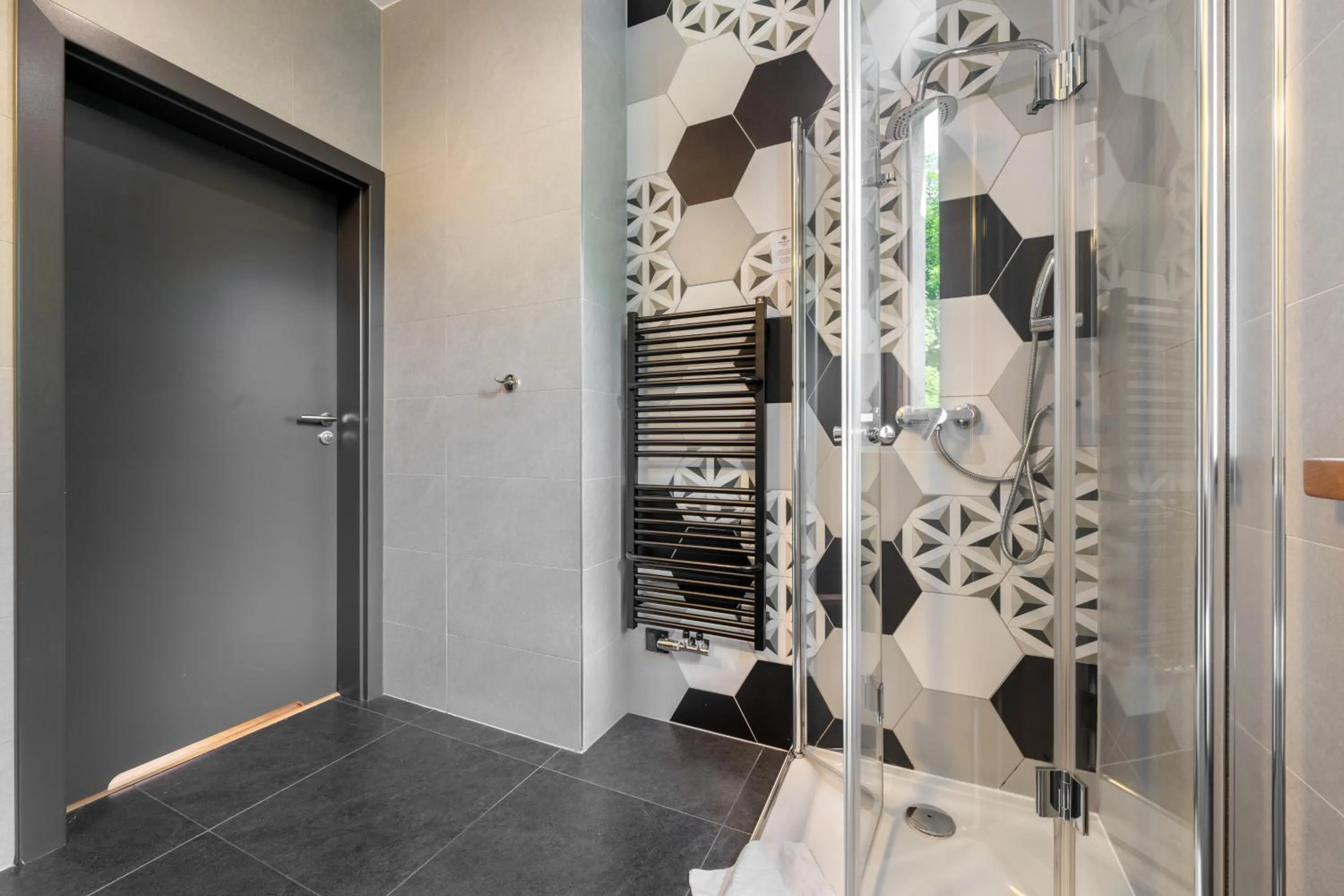 WILLA JAROSTA & SPA, AC -free parking