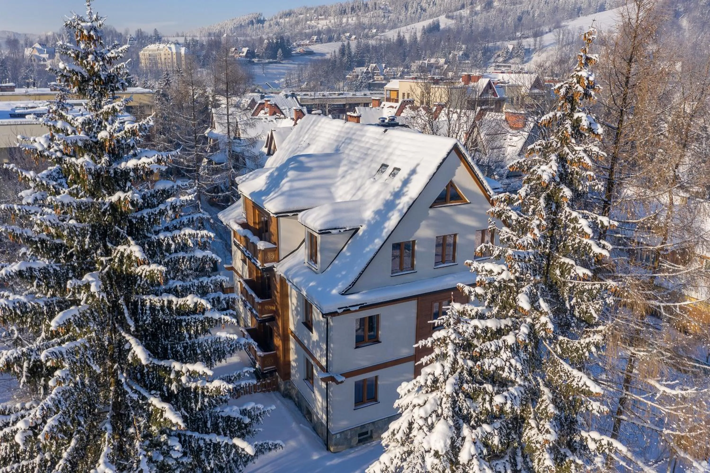 Property building in WILLA JAROSTA & SPA, AC -free parking