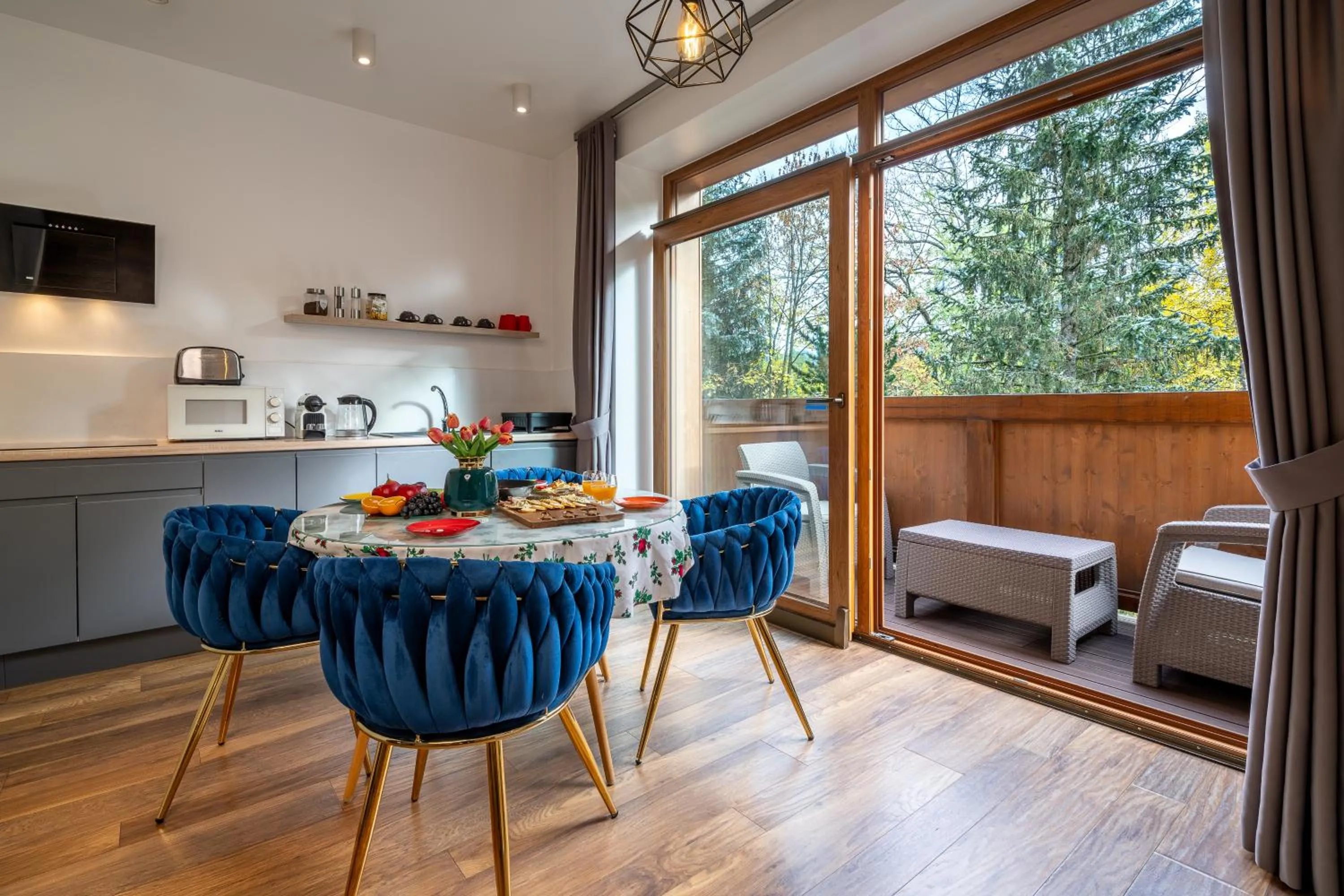 WILLA JAROSTA & SPA, AC -free parking