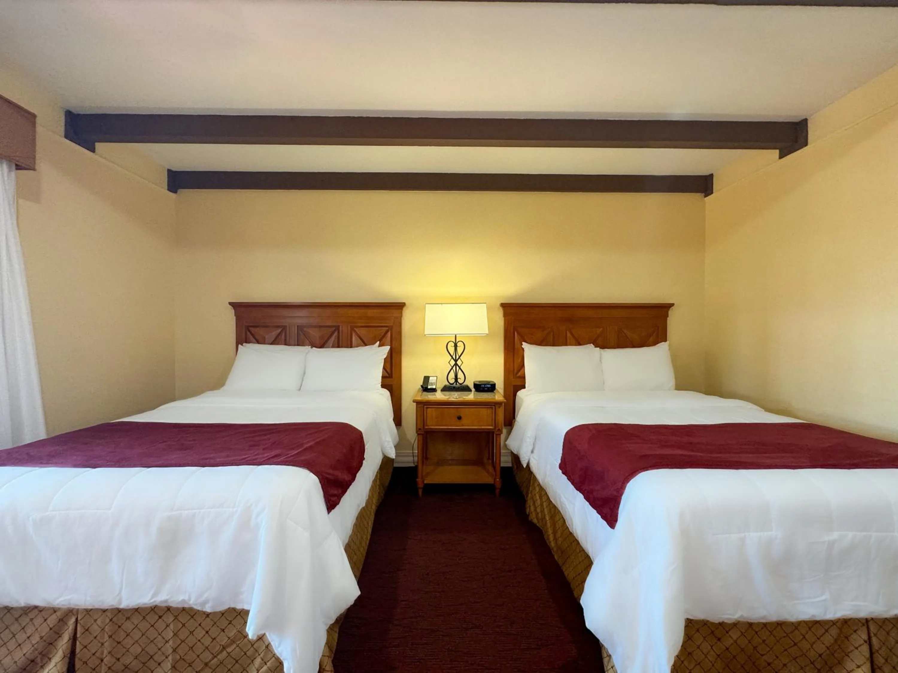 Bed in La Posada Hotel