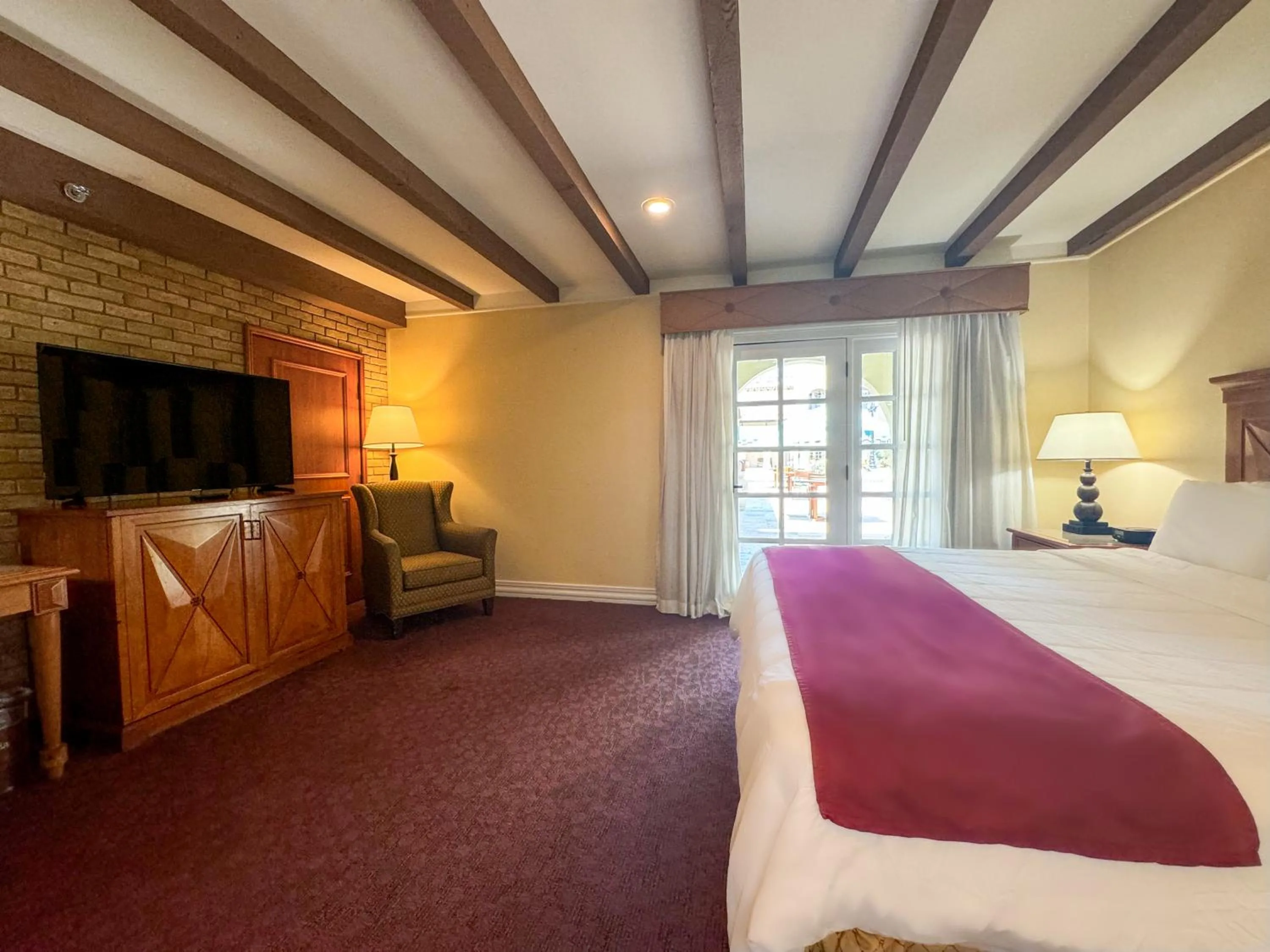 Bed in La Posada Hotel