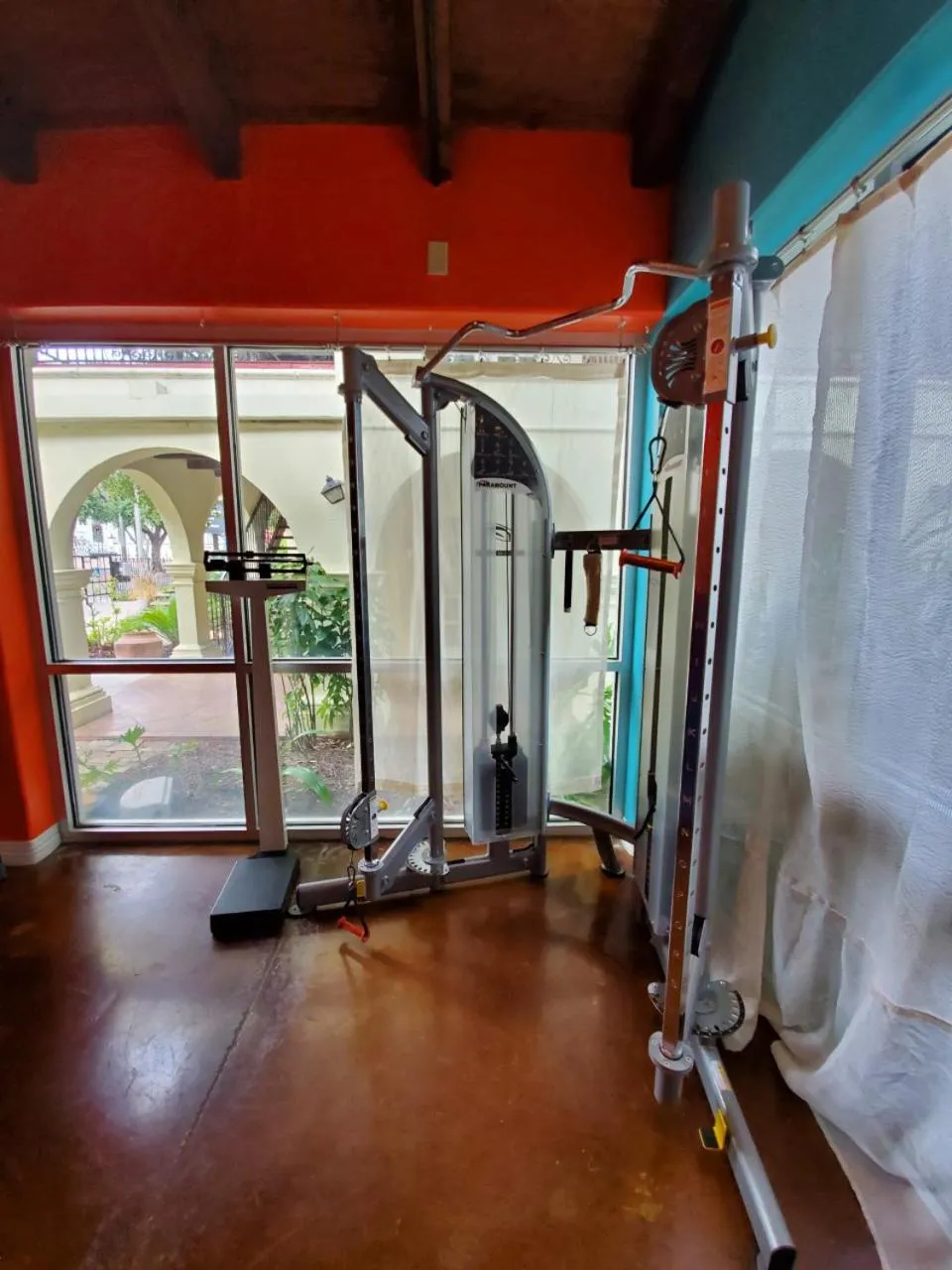 Fitness centre/facilities in La Posada Hotel
