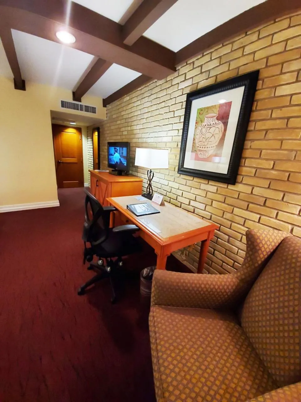 TV and multimedia in La Posada Hotel