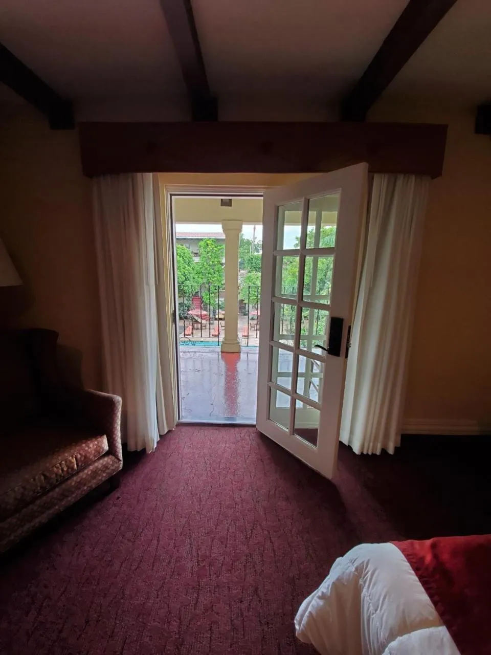 View (from property/room), Bed in La Posada Hotel