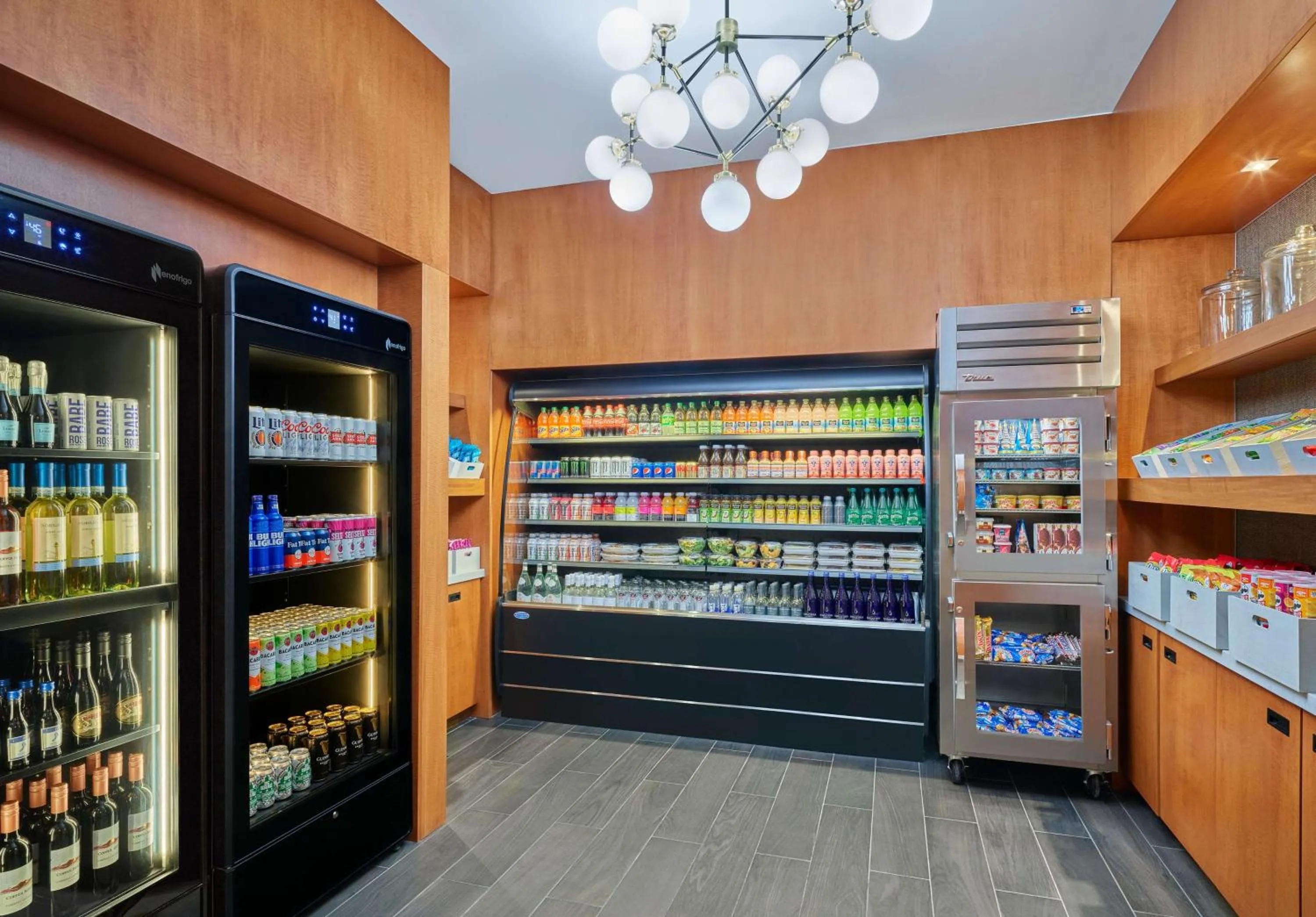 Restaurant/places to eat in Embassy Suites by Hilton Washington DC Convention Center