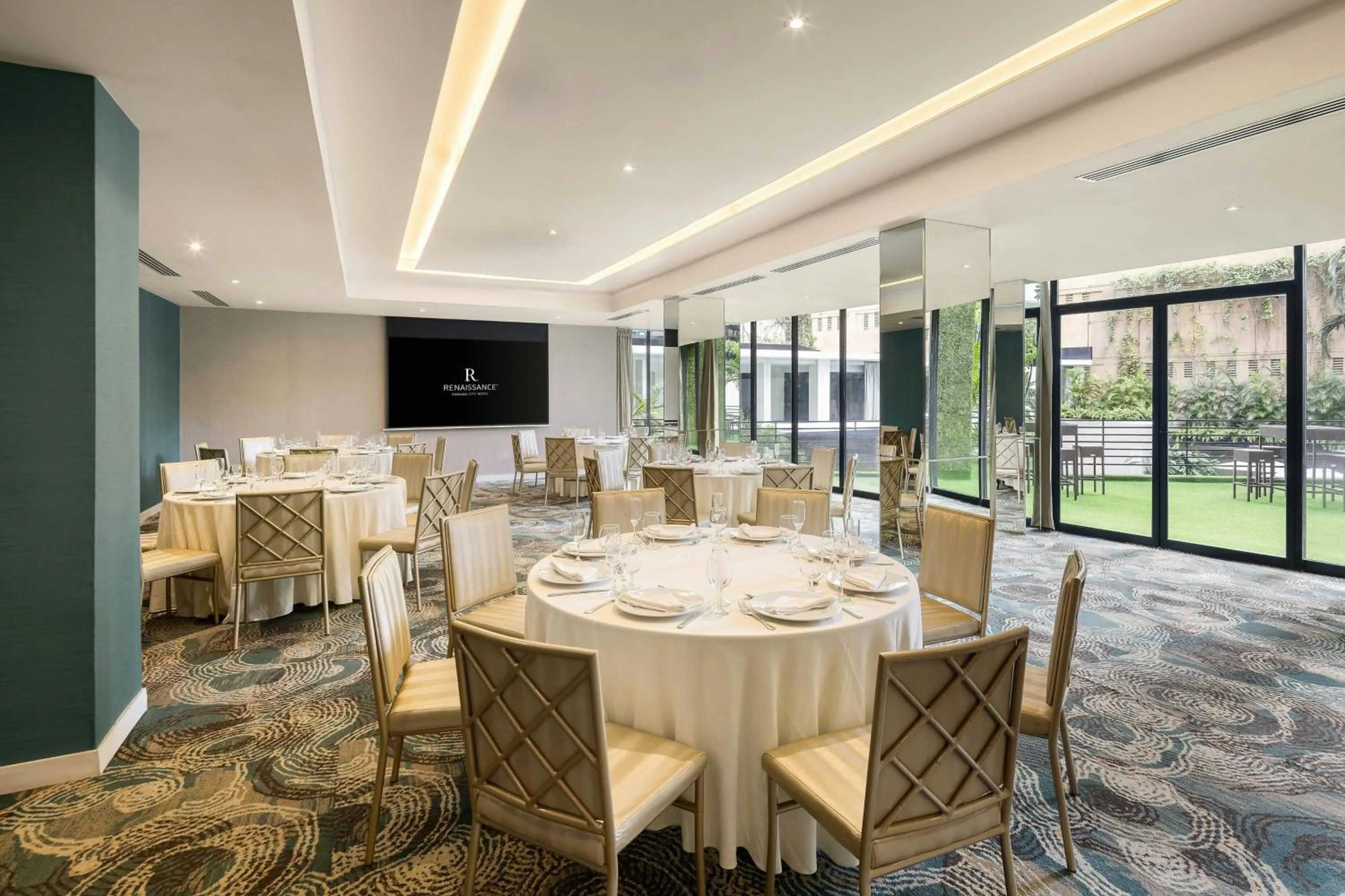 Meeting/conference room in Renaissance Panama City Hotel