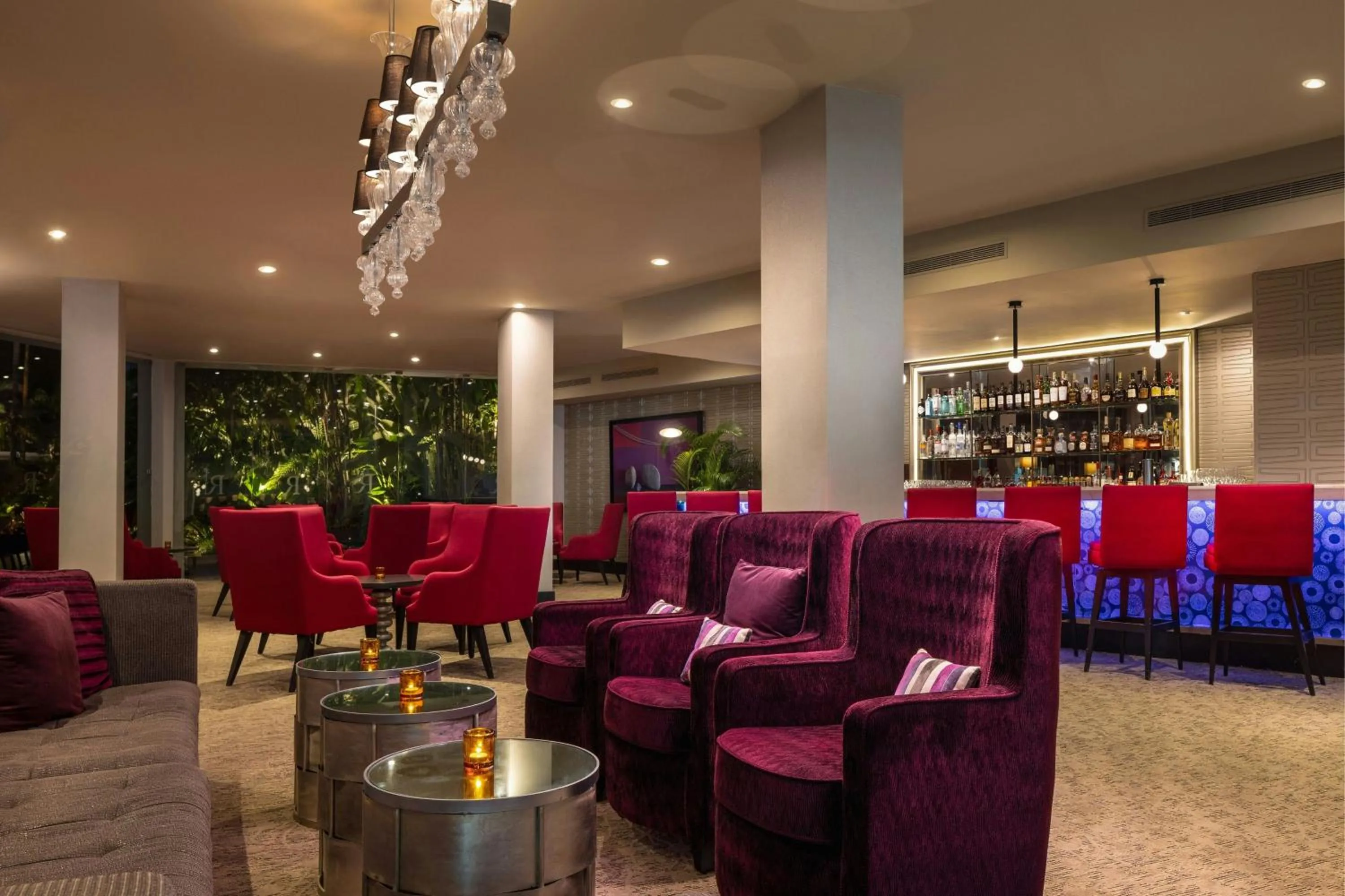 Lounge or bar in Renaissance Panama City Hotel