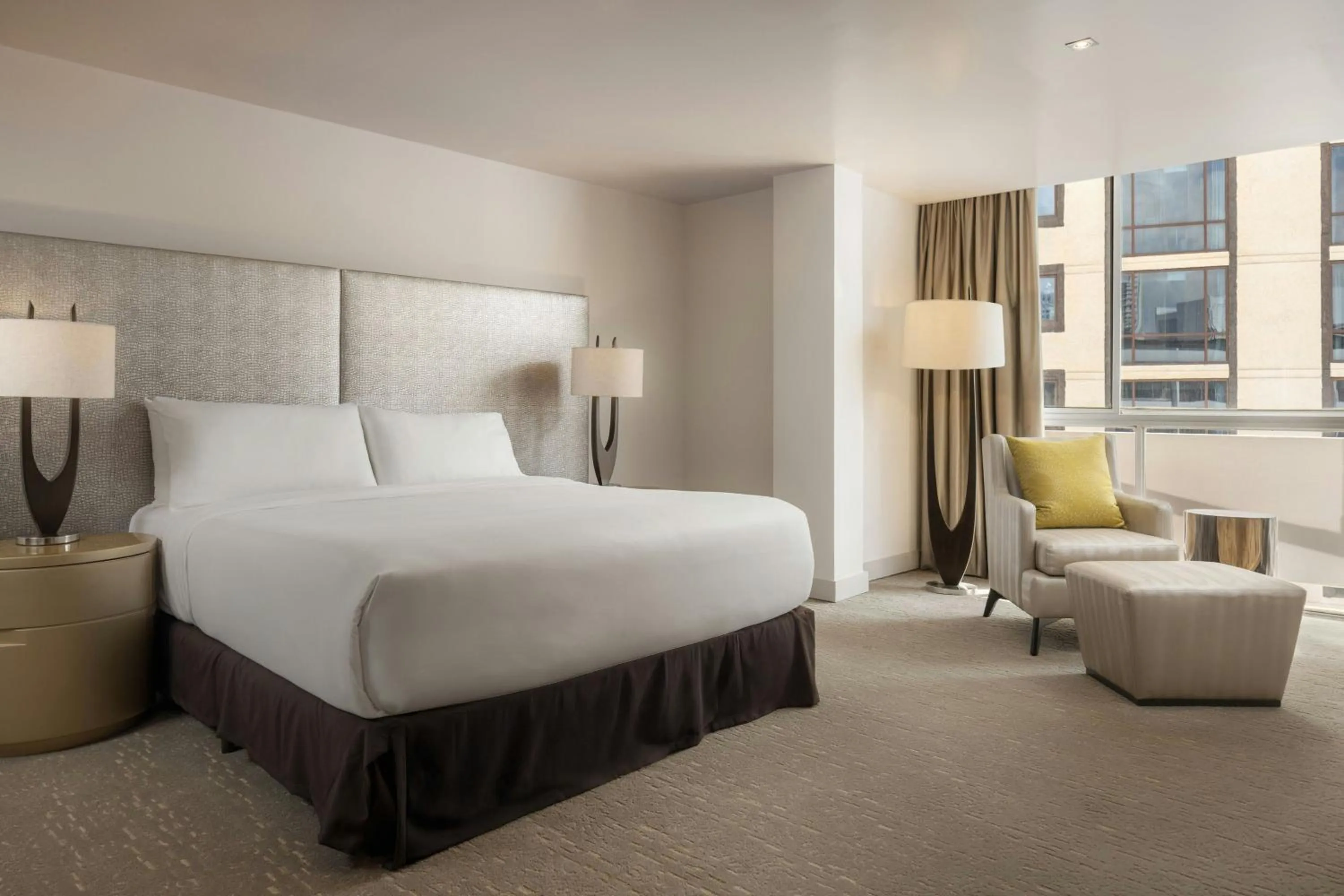 Photo of the whole room, Bed in Renaissance Panama City Hotel