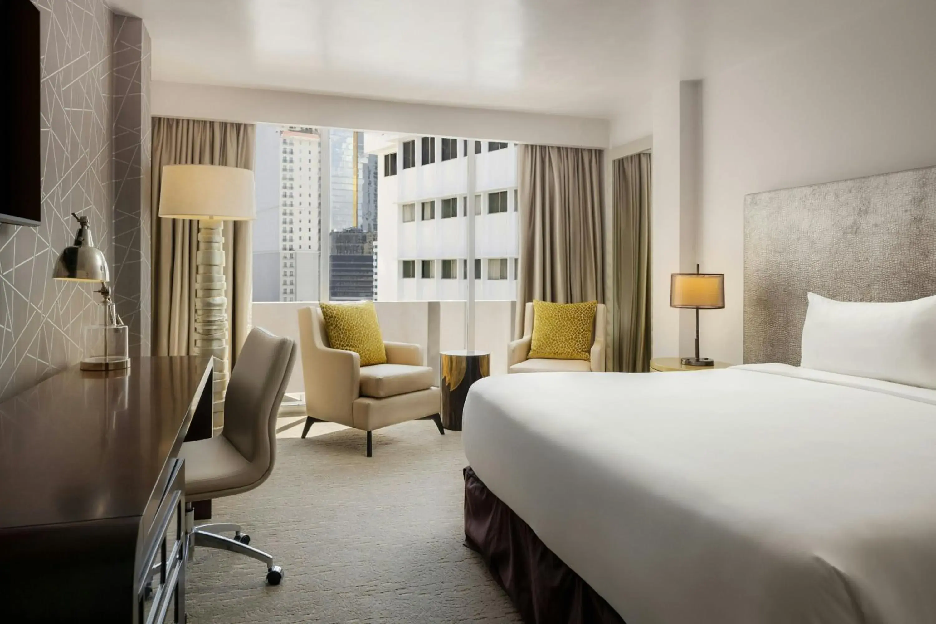 Standard King Room in Renaissance Panama City Hotel Standard King Room in Renaissance Panama City Hotel