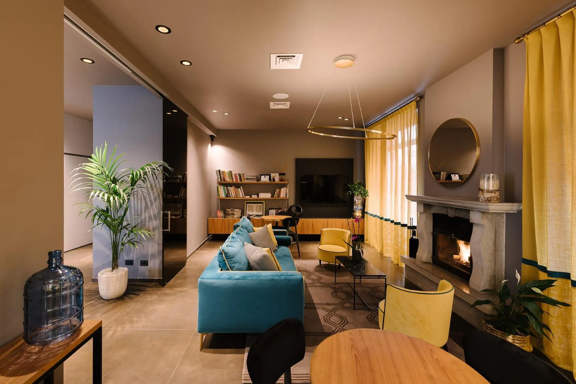 Library in Hotel Ristorante Eurossola