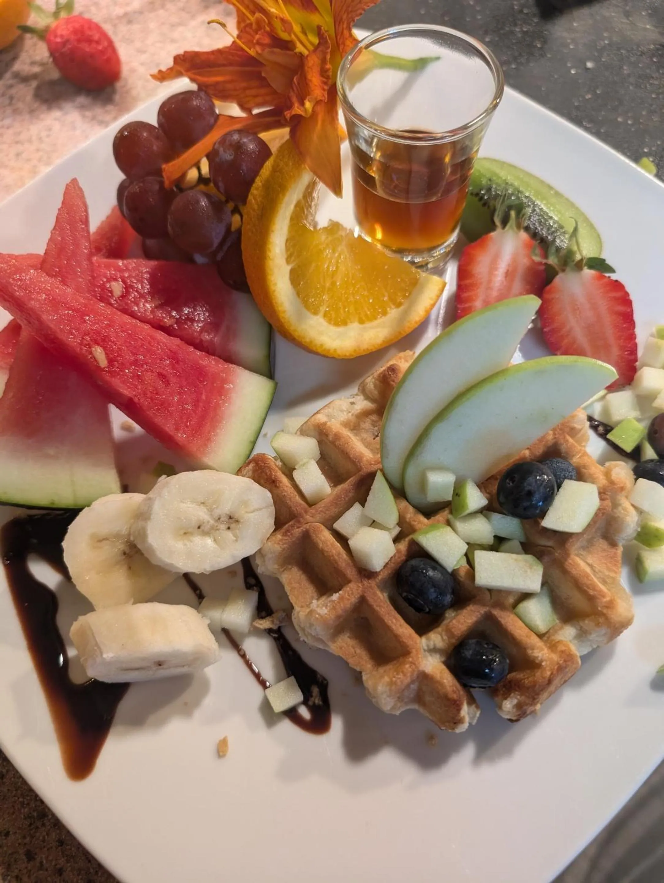 Breakfast in Chateau Murdock Gite