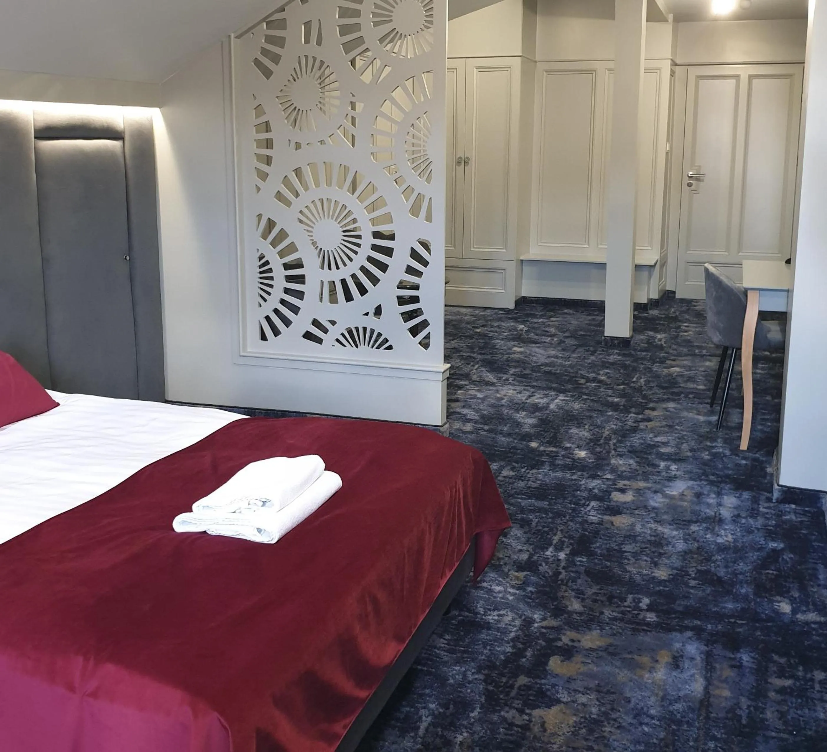 Decorative detail, Bed in Pensjonat Retro