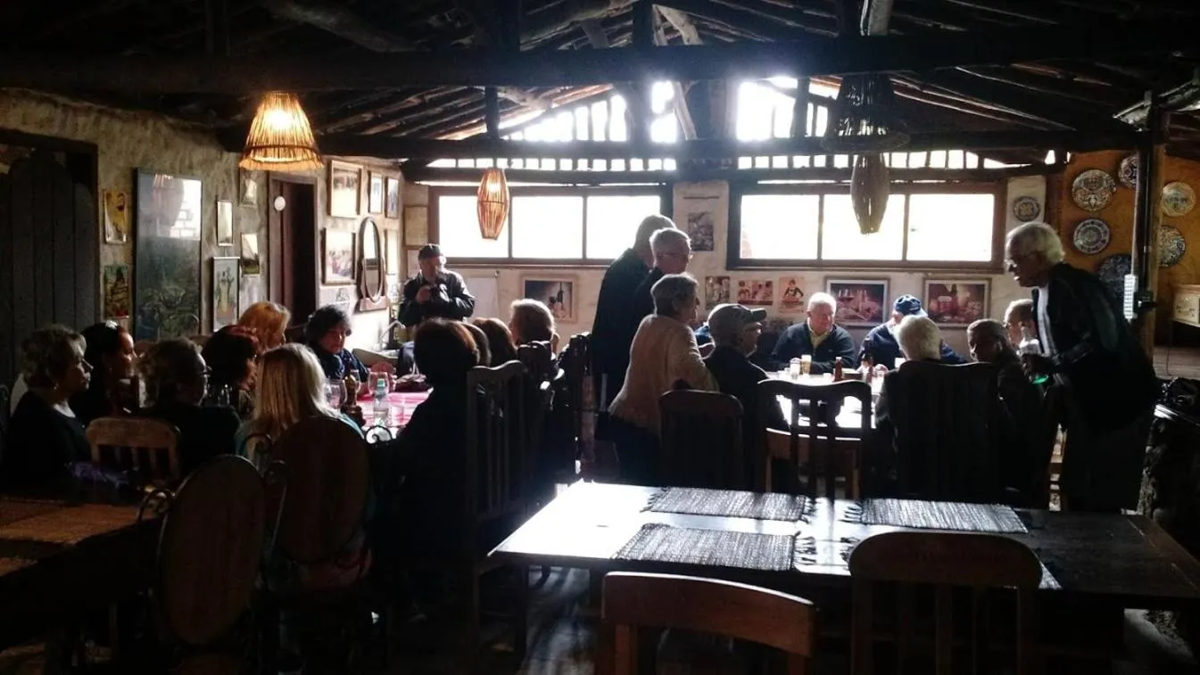 Restaurant/places to eat in Capricho Asturiano