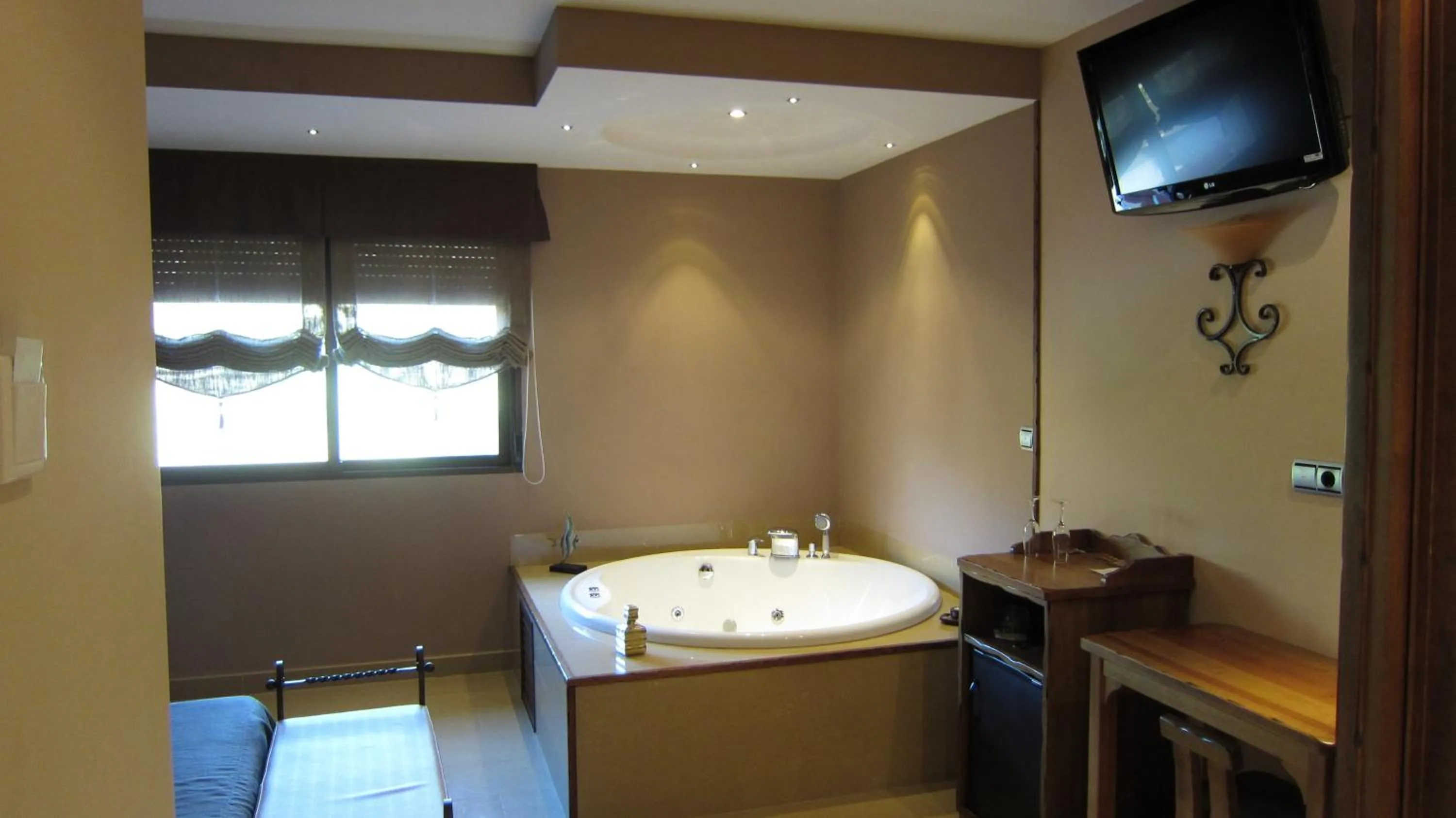 Bathroom in Hotel La Brasa