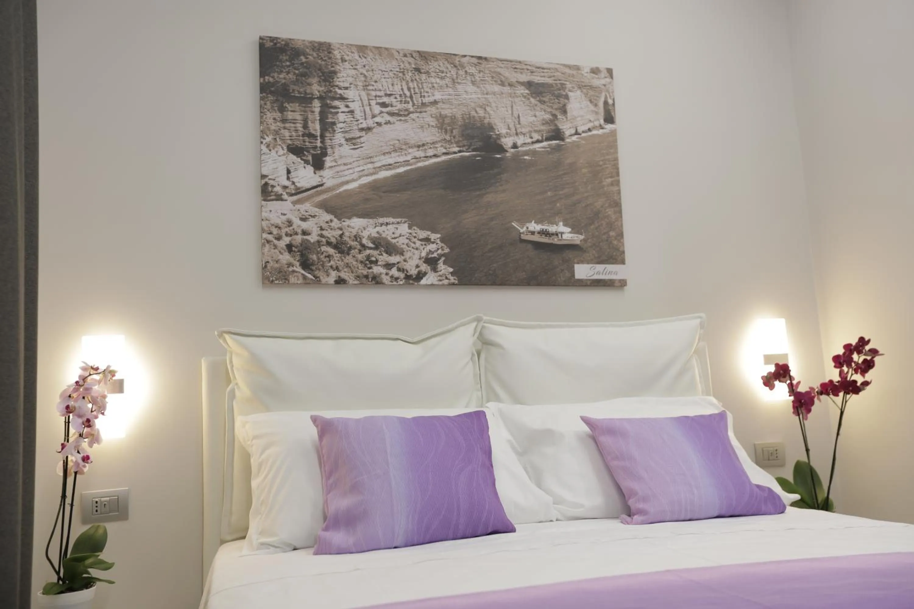 Bed in Sunset Tropea