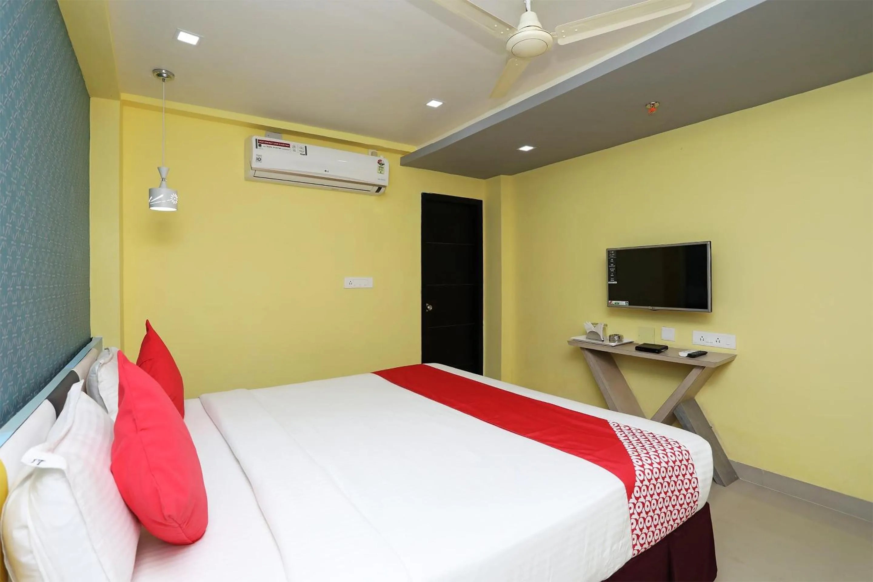 Bedroom in Super Capital O Sai Jagannath