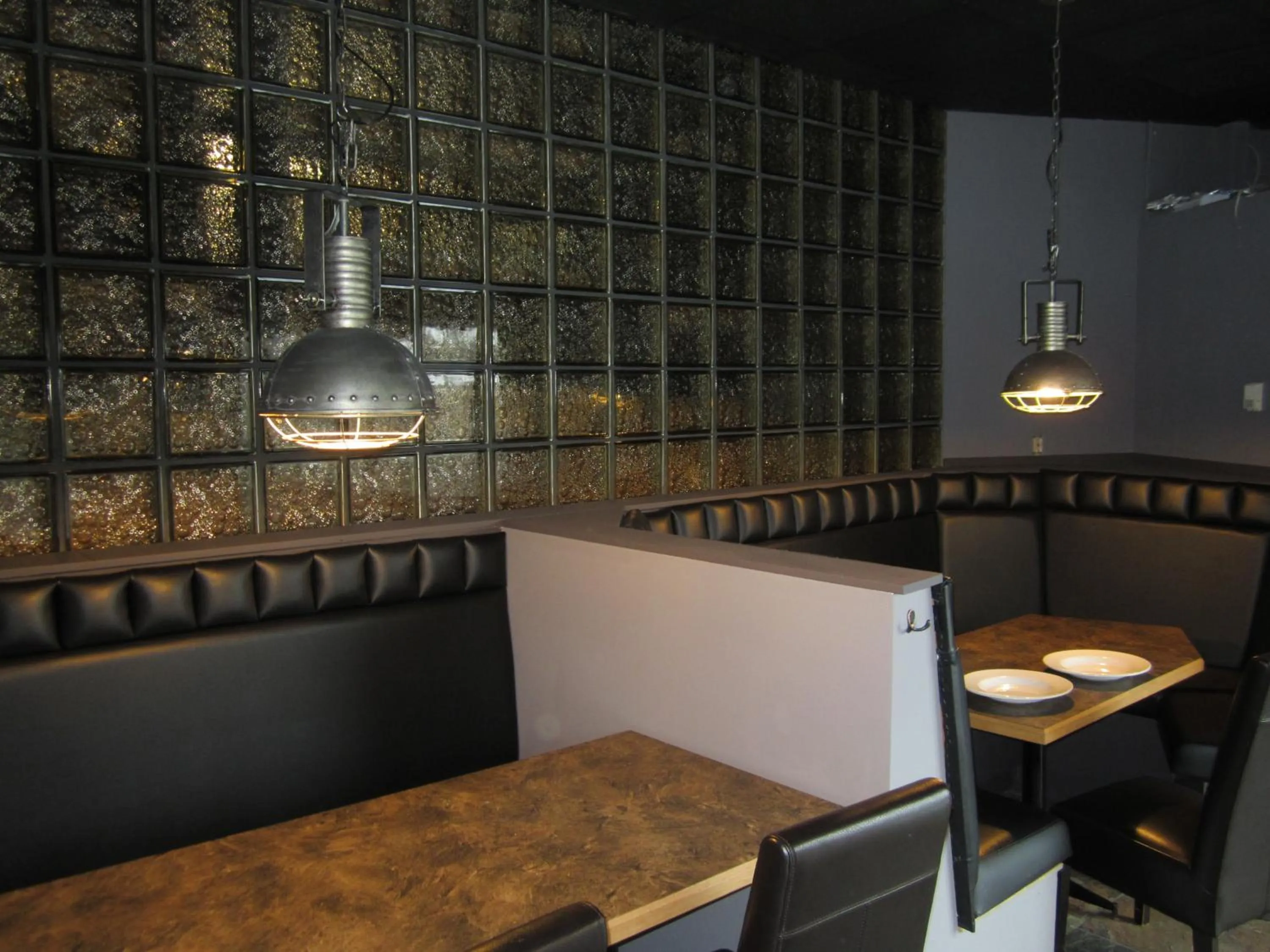 Restaurant/places to eat in The Lodge At Skeena Landing