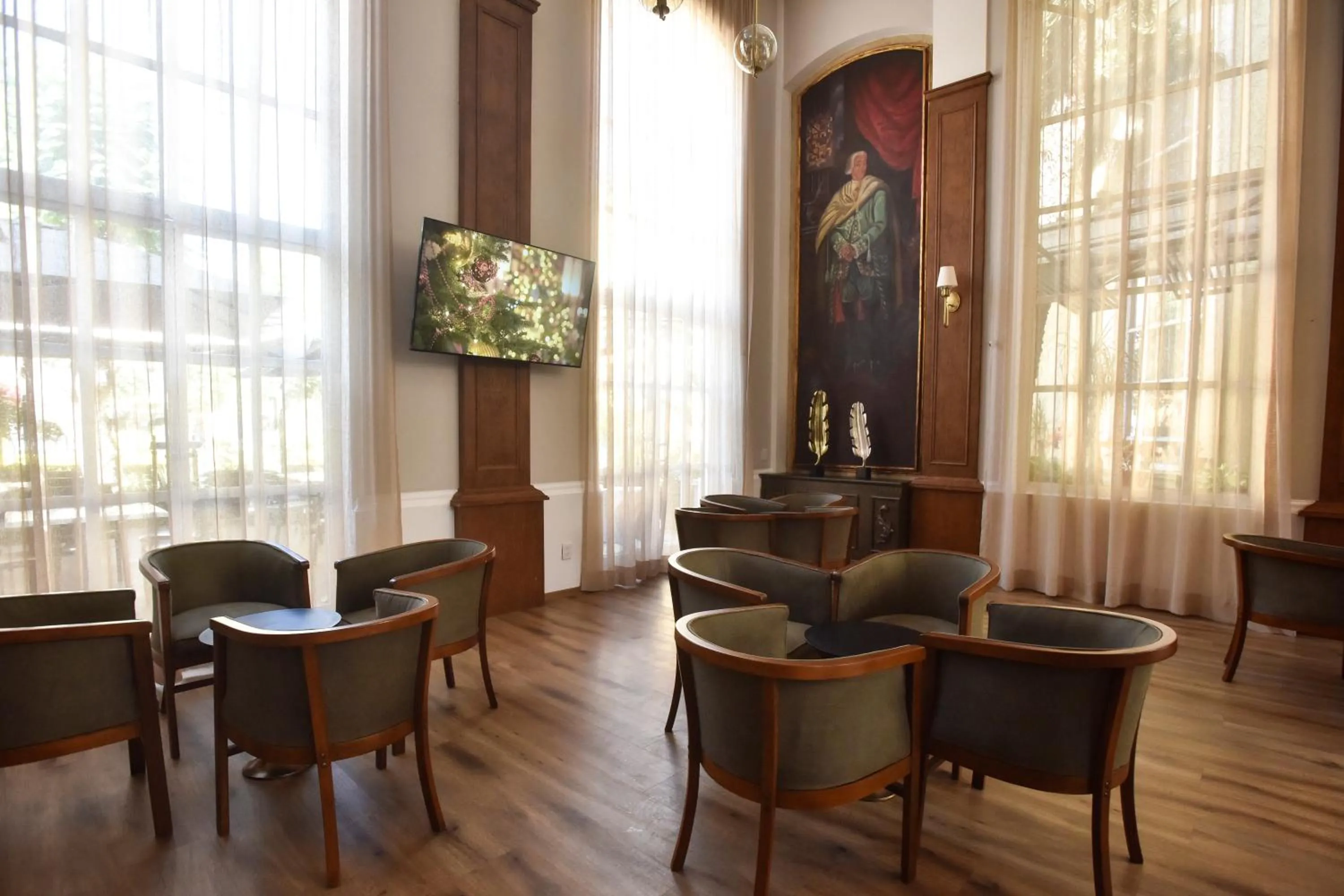 Lounge or bar in Plaza Camelinas Hotel