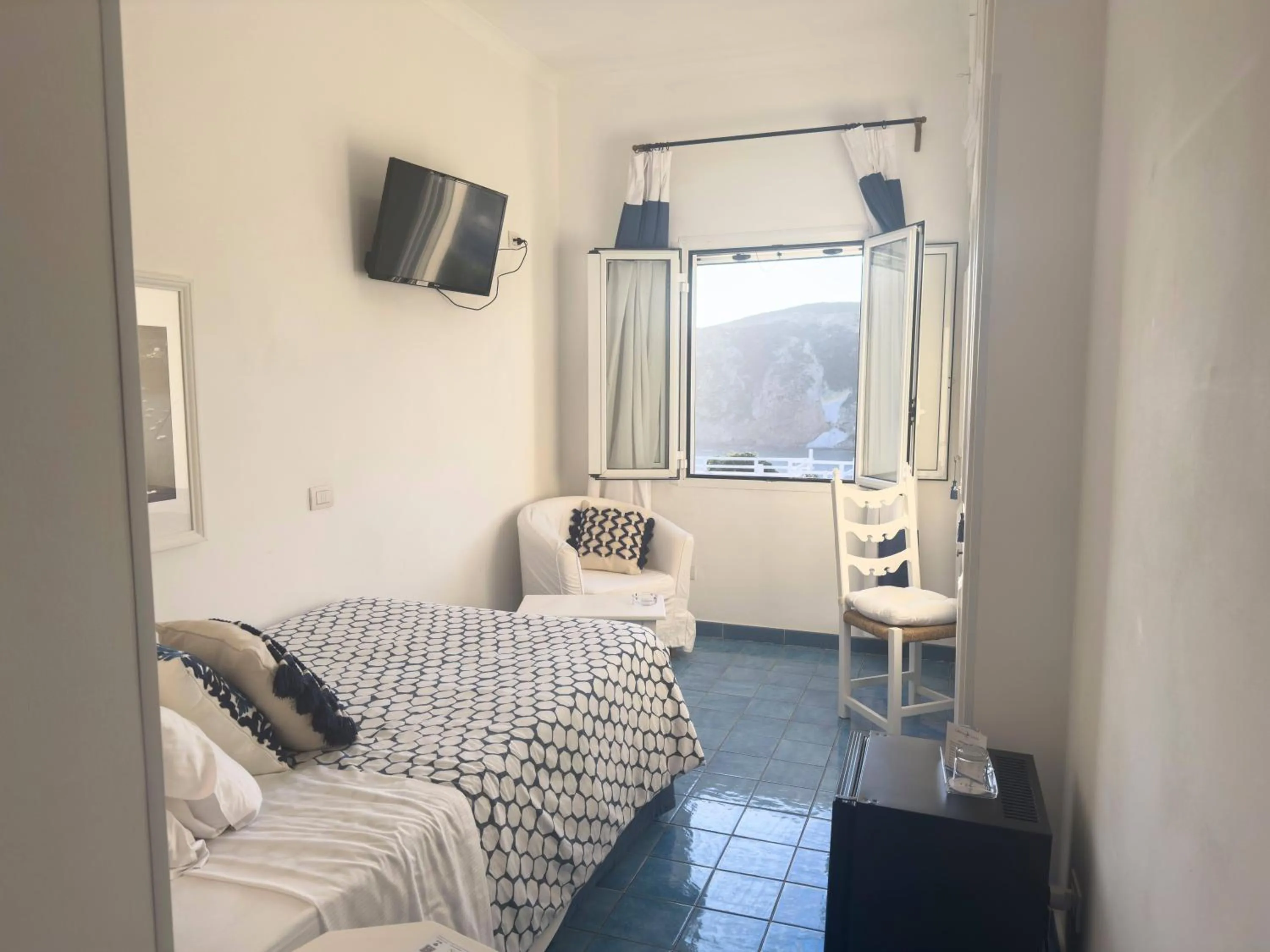 Bedroom, Bed in Hotel Chiaia Di Luna