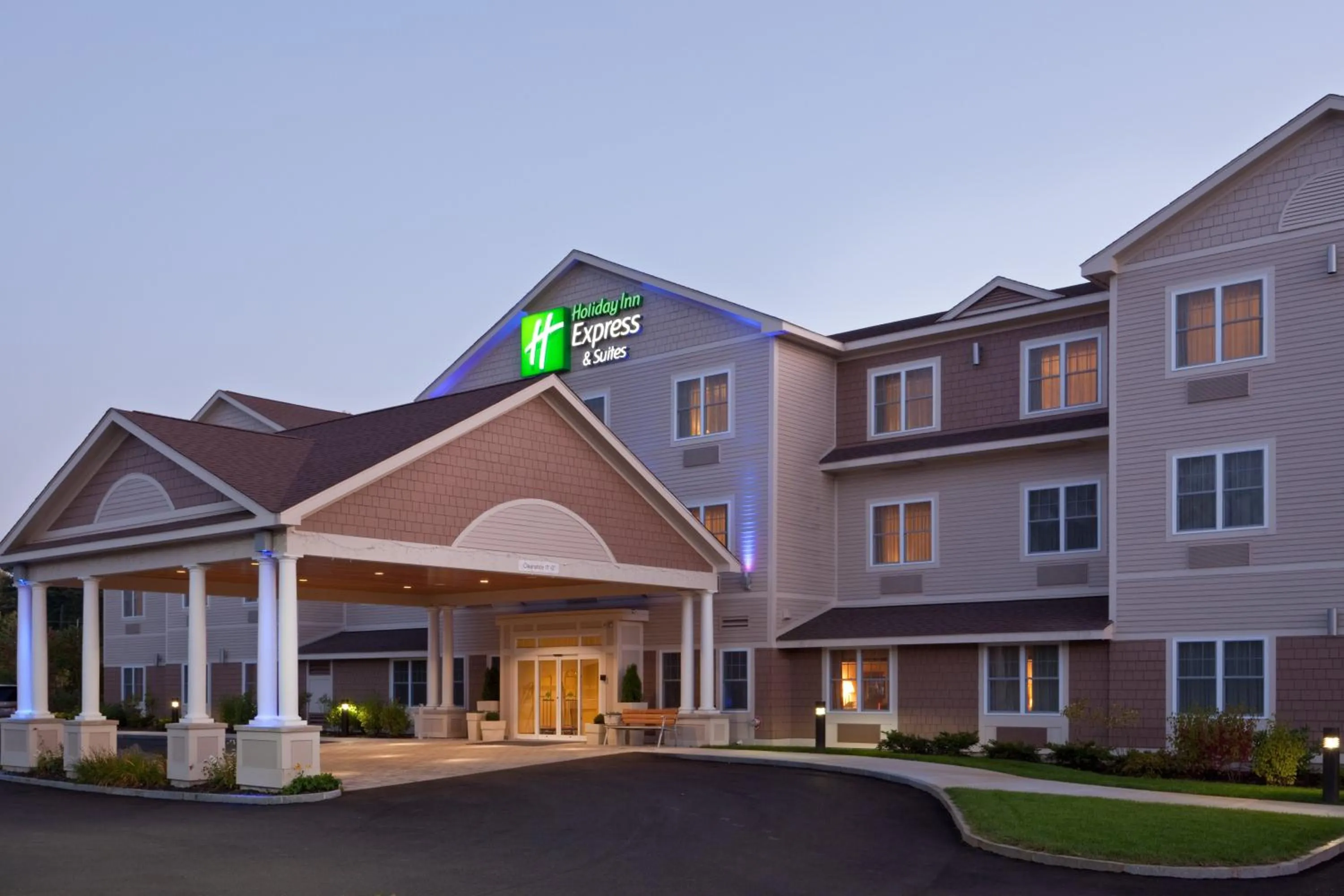 Property building in Holiday Inn Express & Suites Tilton by IHG