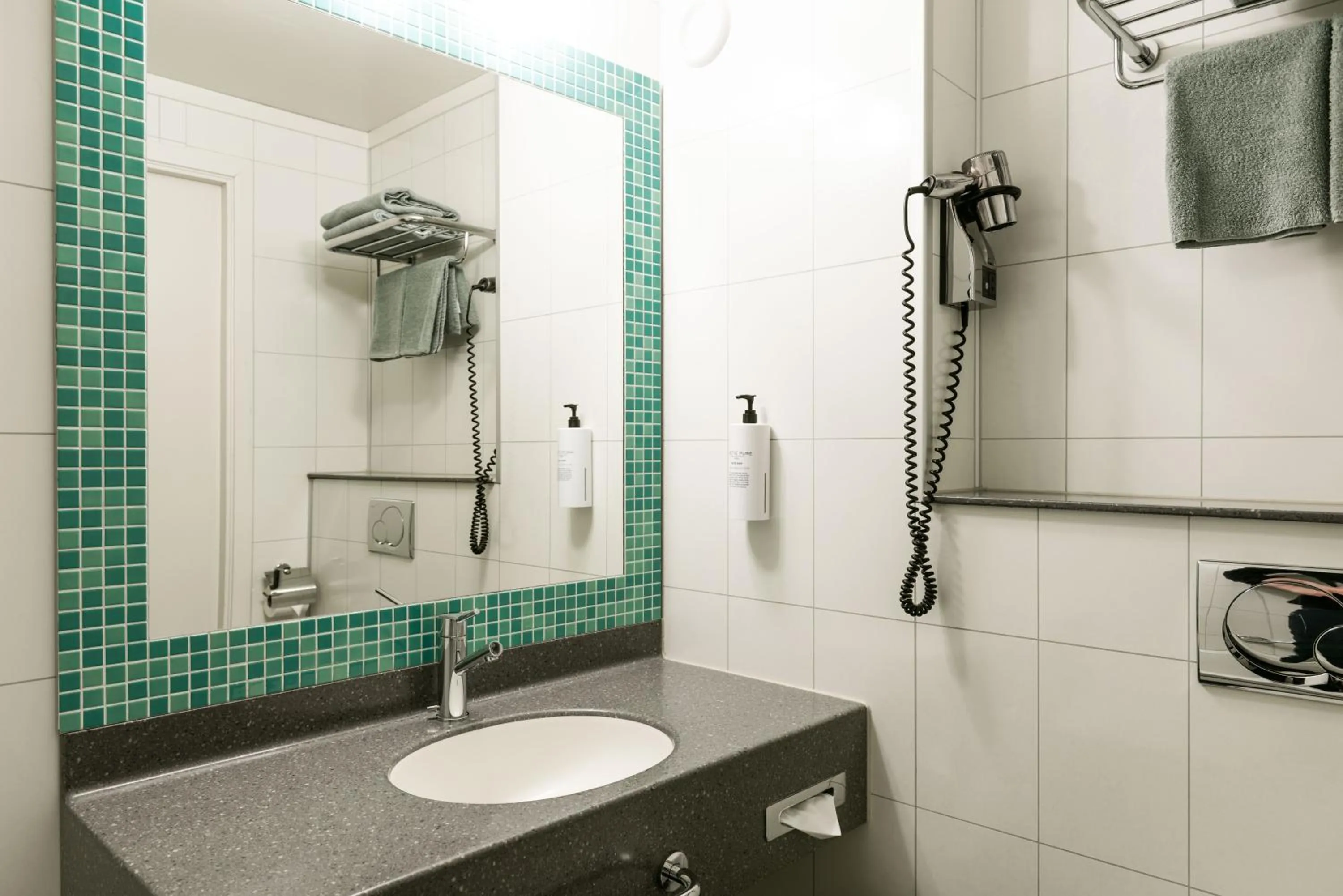 Toilet in Radisson Blu Polar Hotel, Spitsbergen