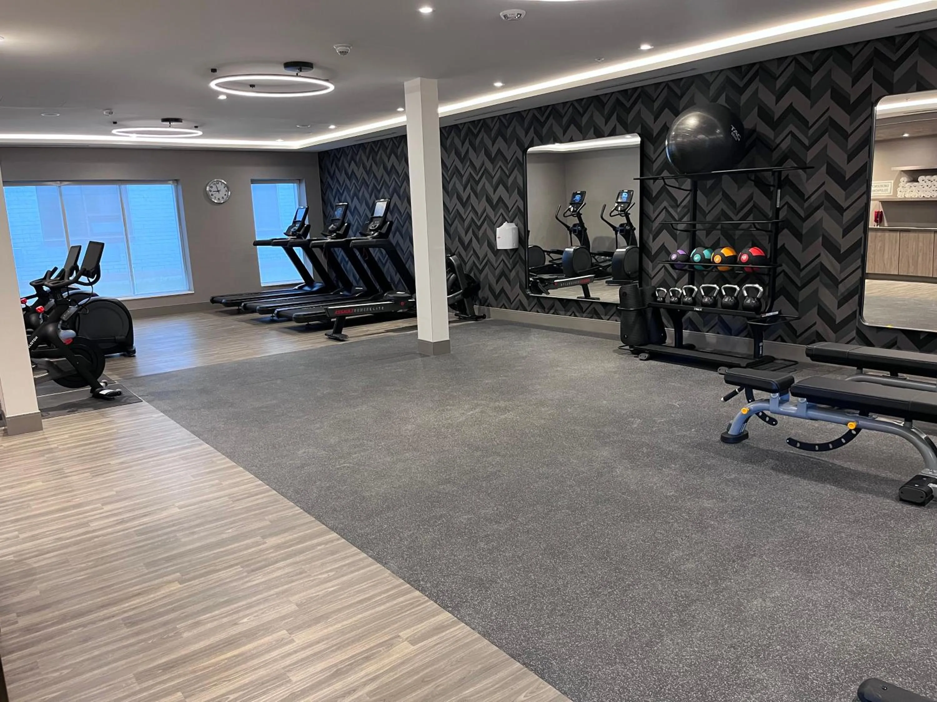Fitness centre/facilities in DoubleTree by Hilton Kingston - Newly Renovated