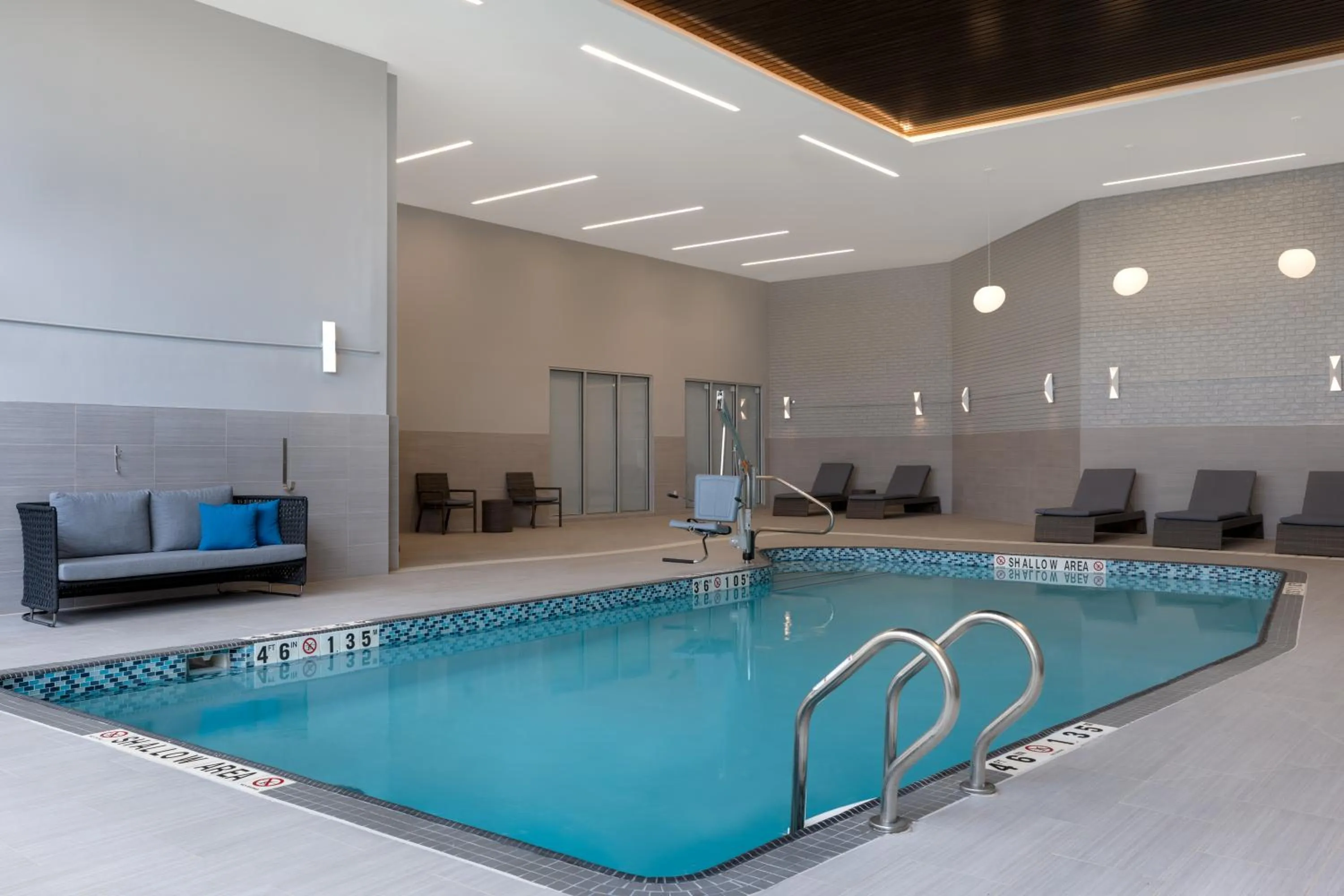 Swimming pool in DoubleTree by Hilton Kingston - Newly Renovated