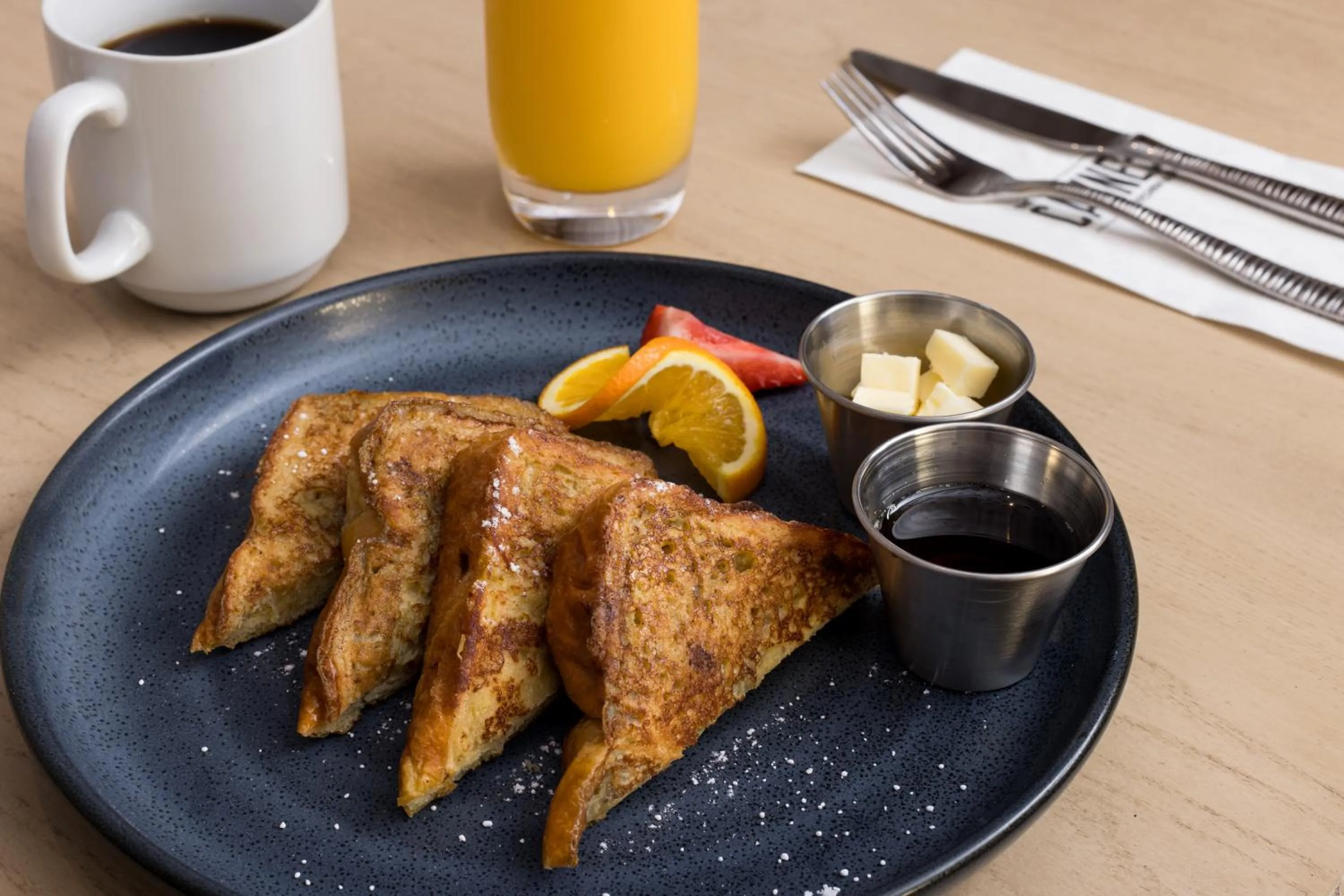 Breakfast in DoubleTree by Hilton Kingston - Newly Renovated