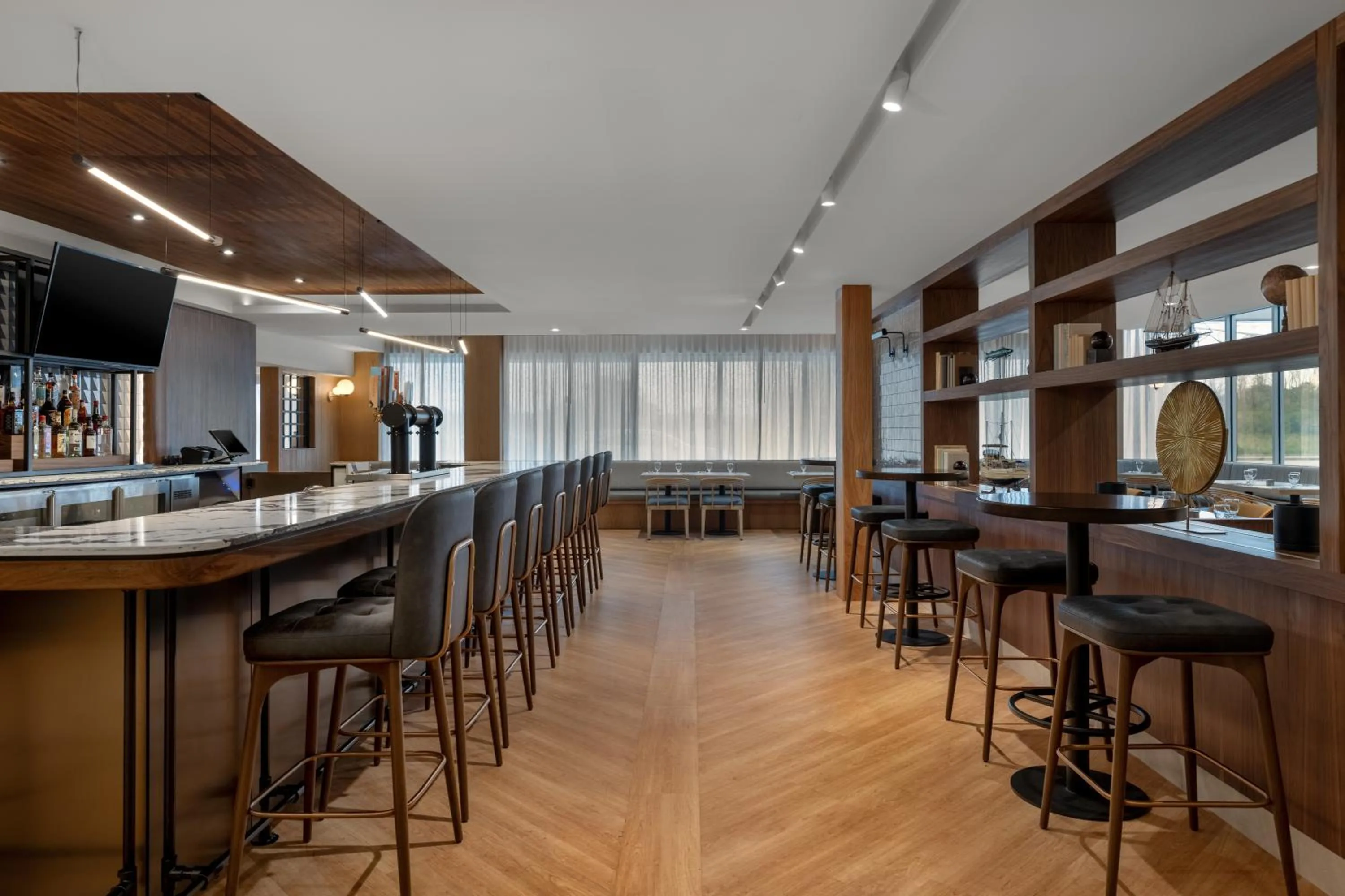 Restaurant/places to eat in DoubleTree by Hilton Kingston - Newly Renovated