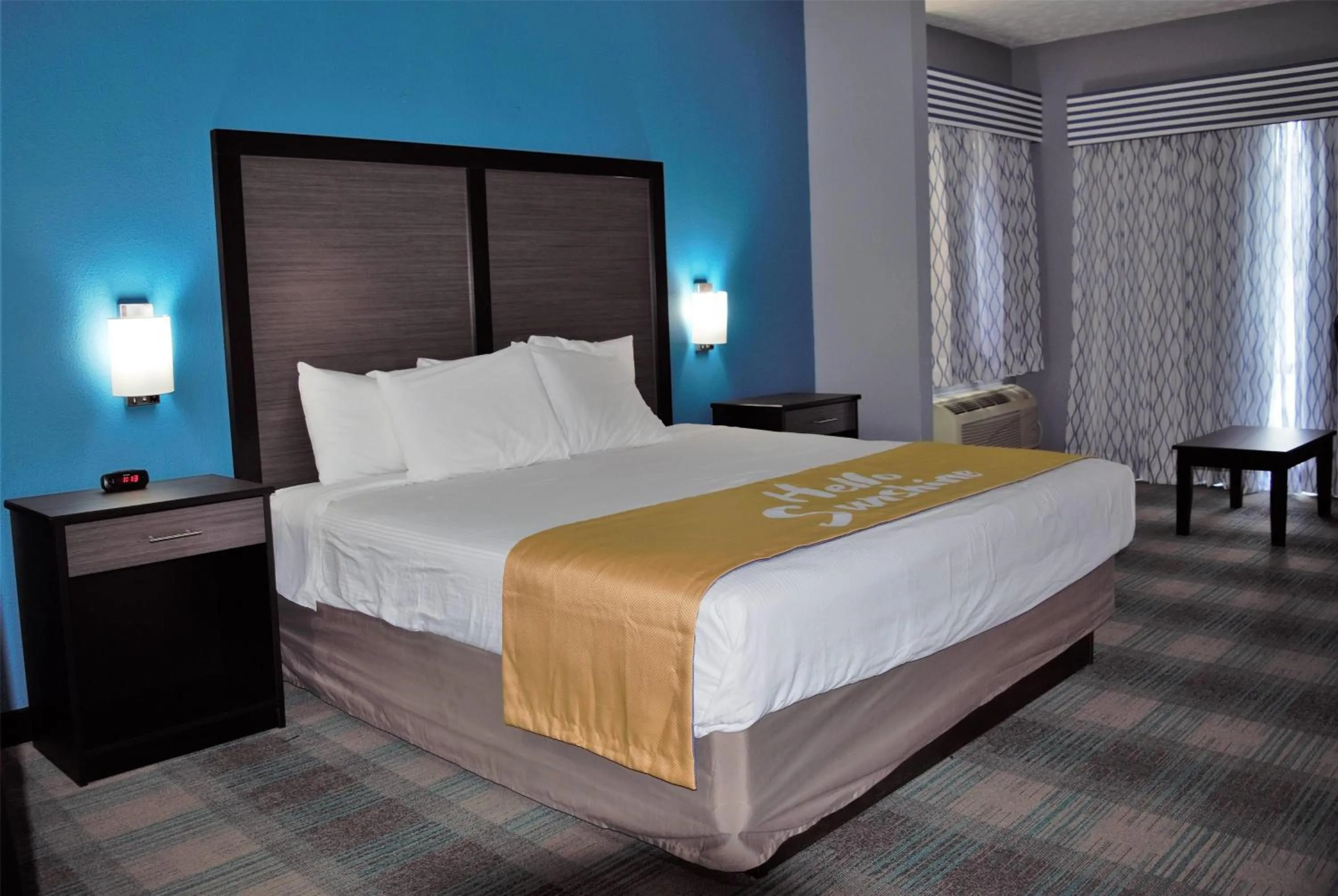 Photo of the whole room, Bed in Days Inn by Wyndham Montgomery