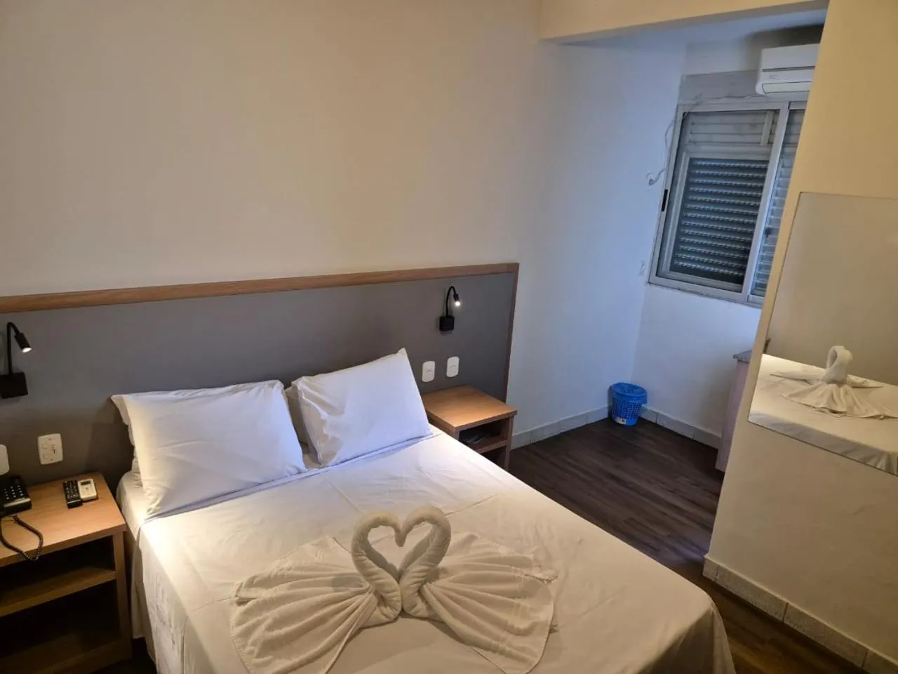 Bedroom, Bed in Panorama Hotel