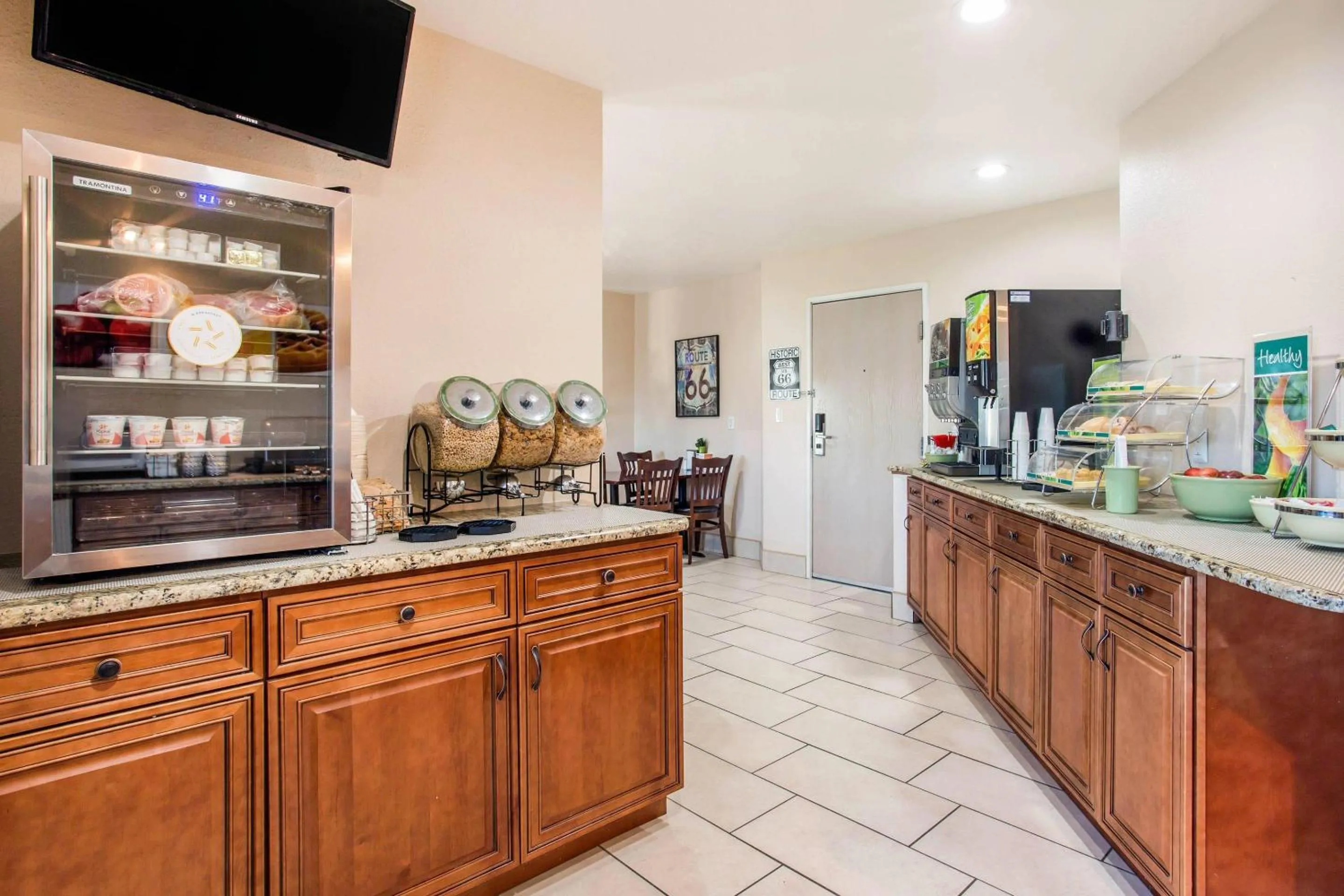 Breakfast in Quality Inn Moriarty