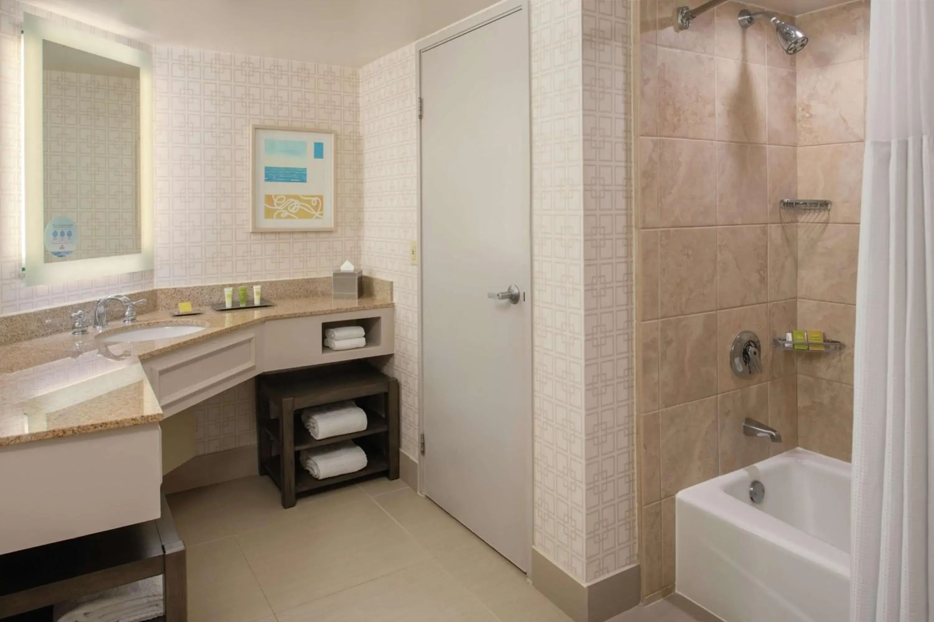 Executive King Room with View in Hilton San Diego/Del Mar Executive King Room with View in Hilton San Diego/Del Mar