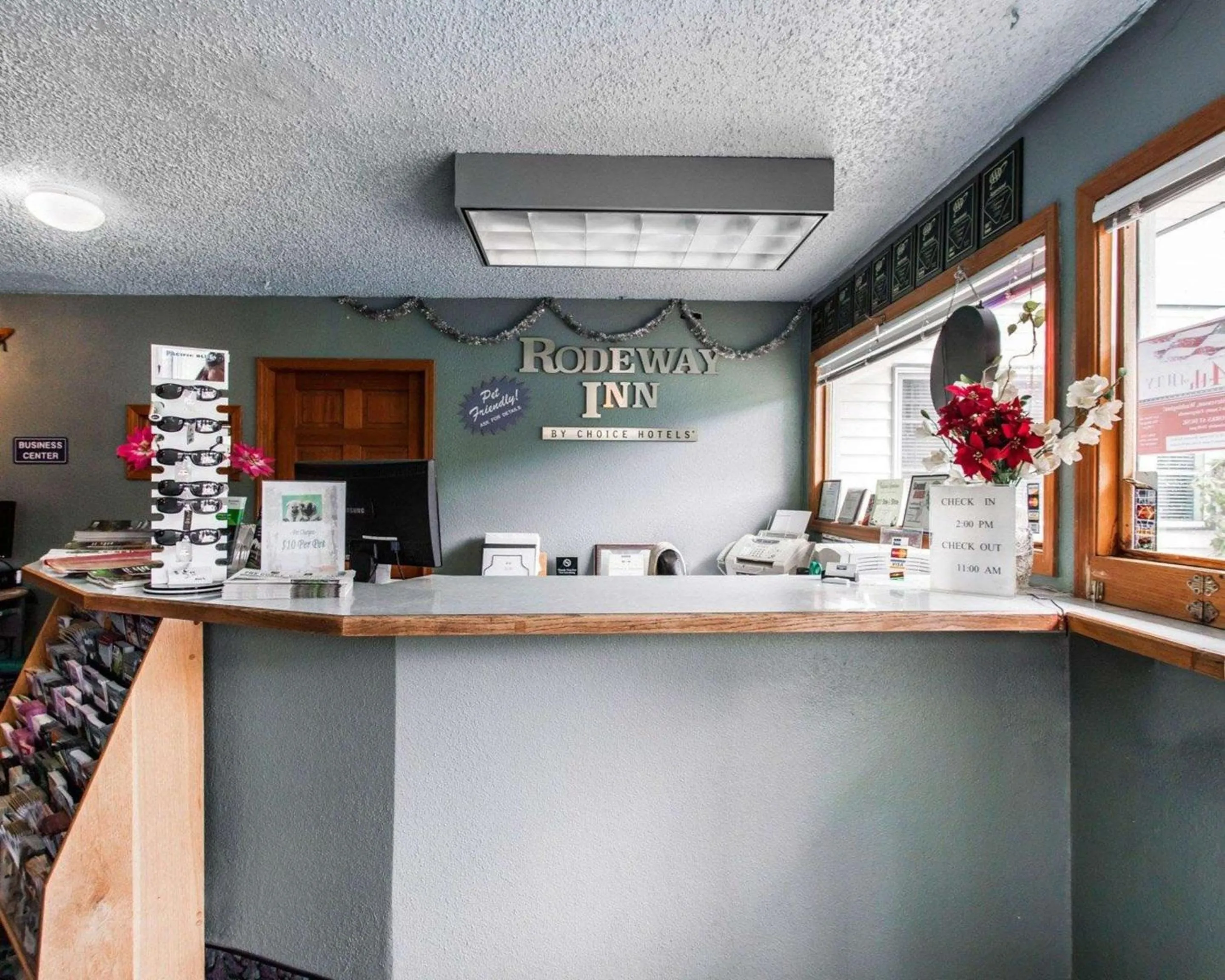 Lobby or reception in Rodeway Inn Stevenson